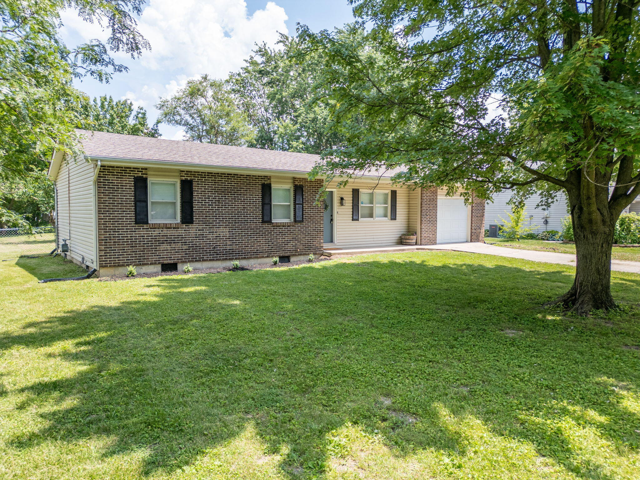 104 BERTIE AVE Property Photo 1
