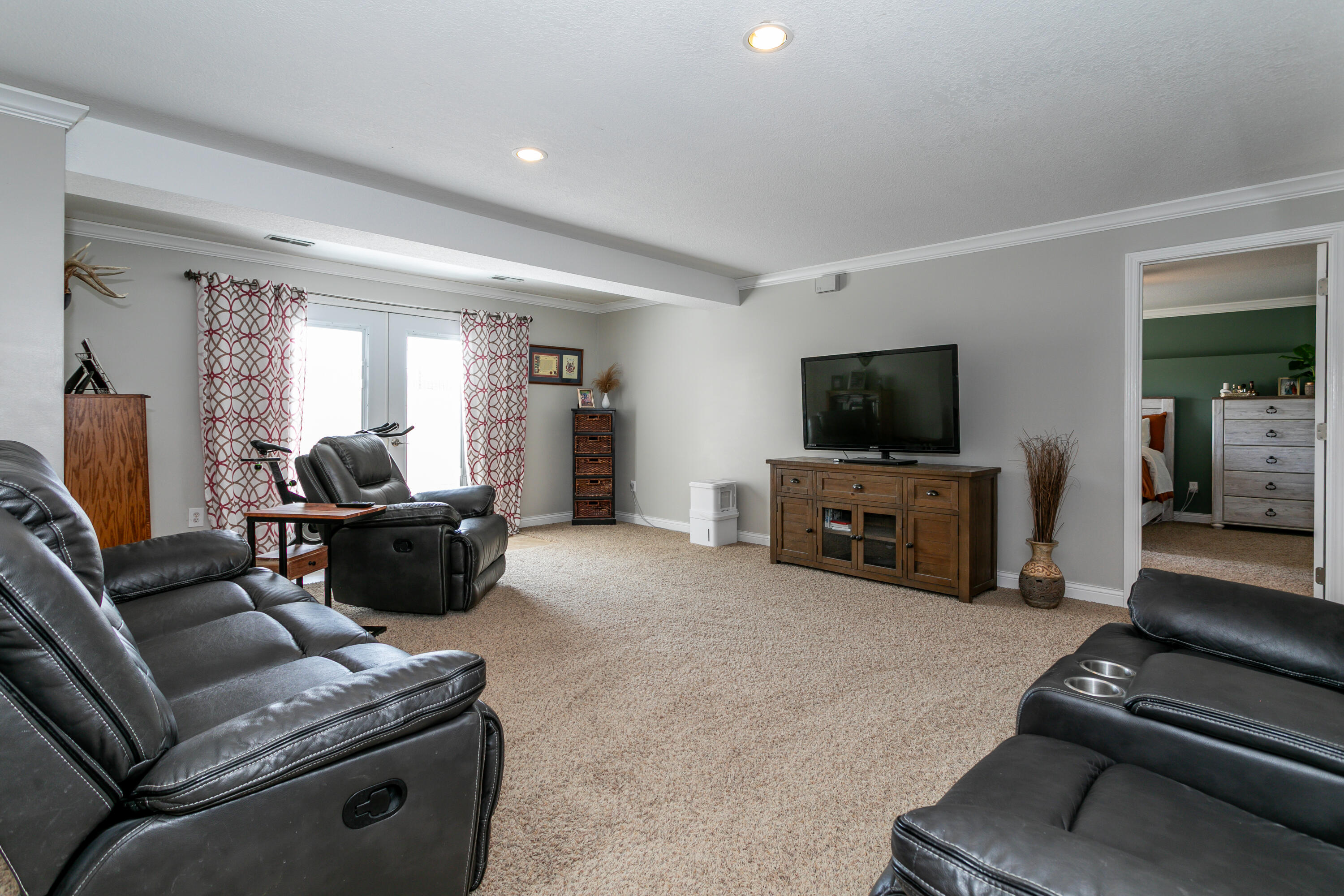 3202 S Rodeo Dr Property Photo 36