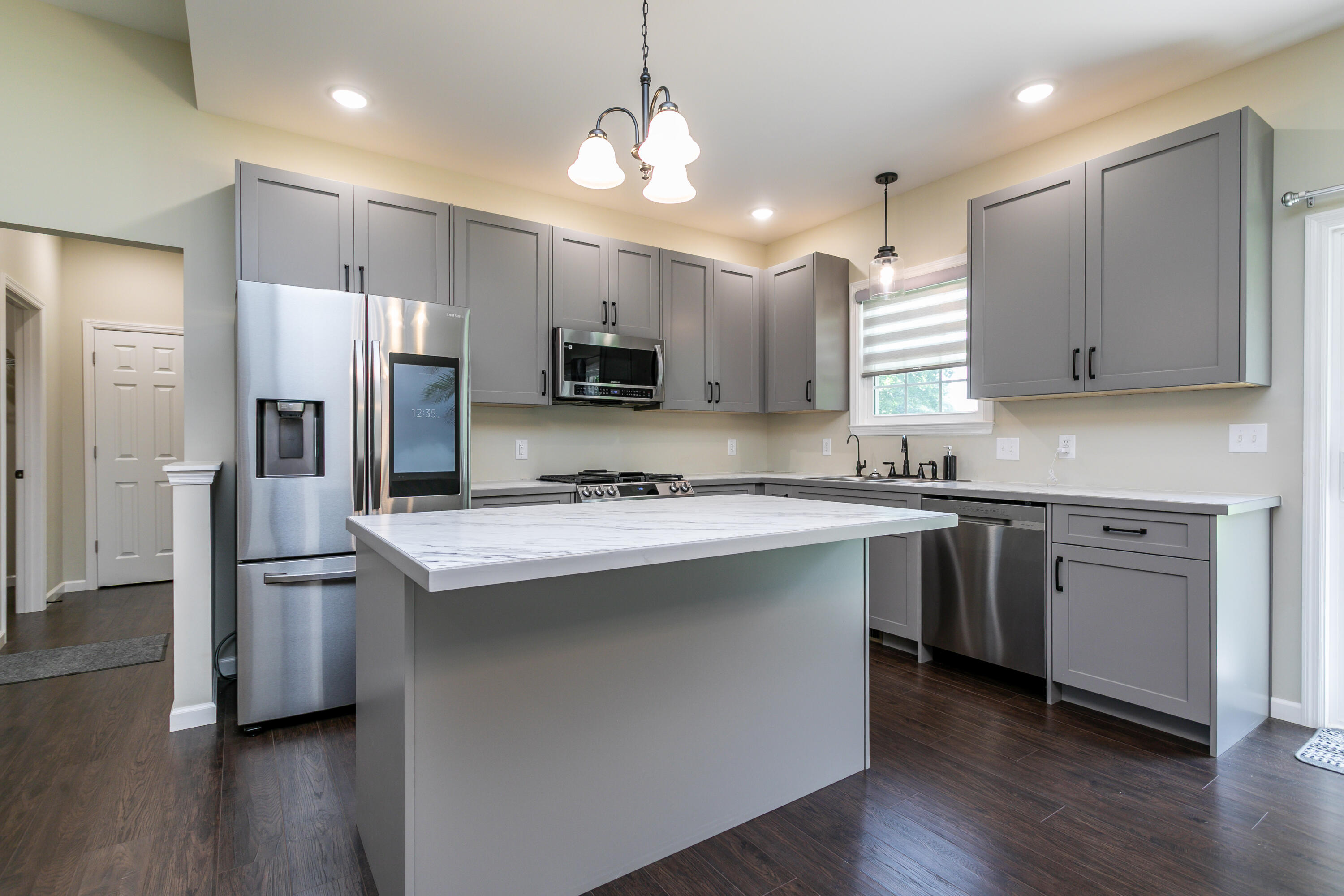 5 Redbud Cir Property Photo 6