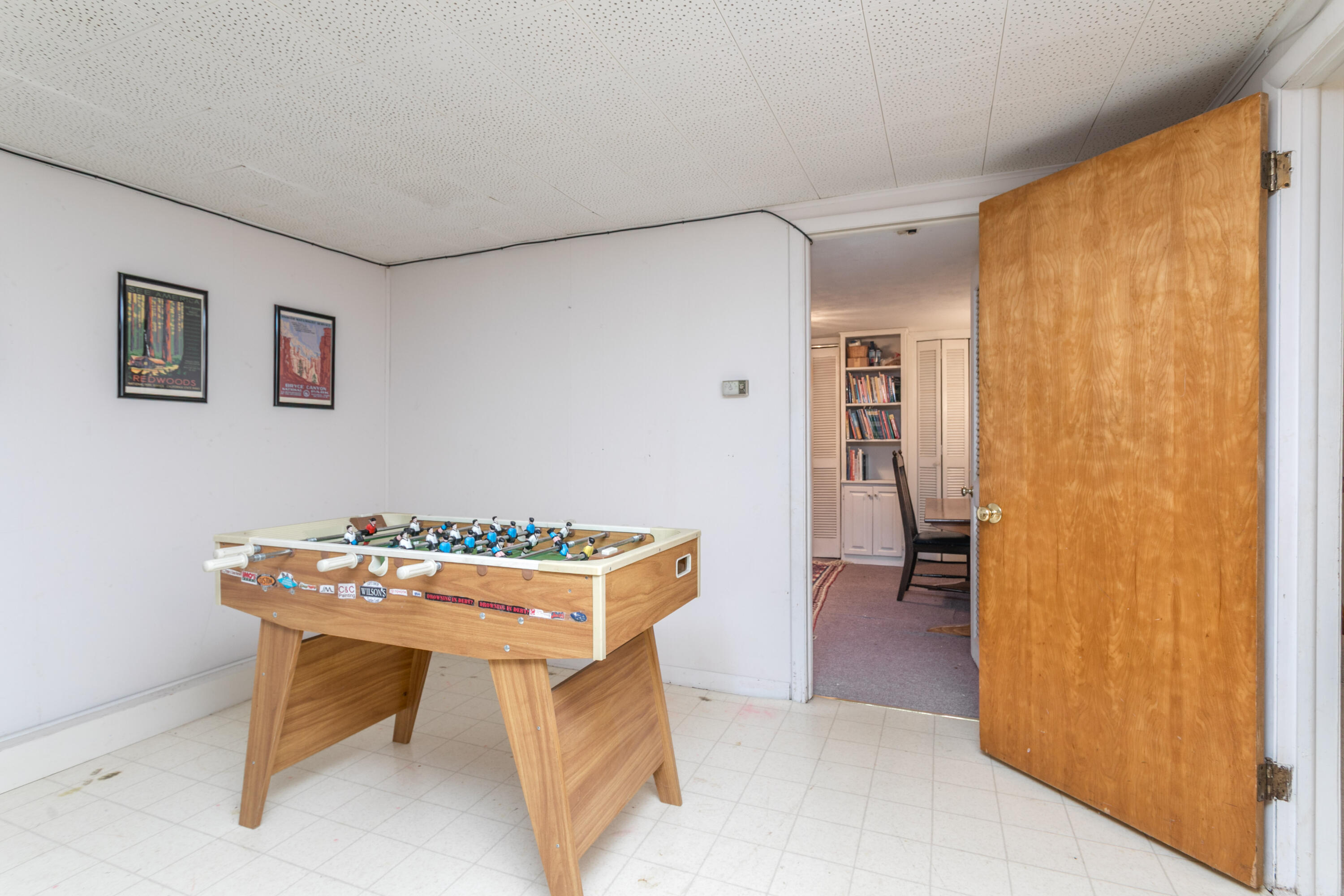 340 Crown Pt Property Photo 18
