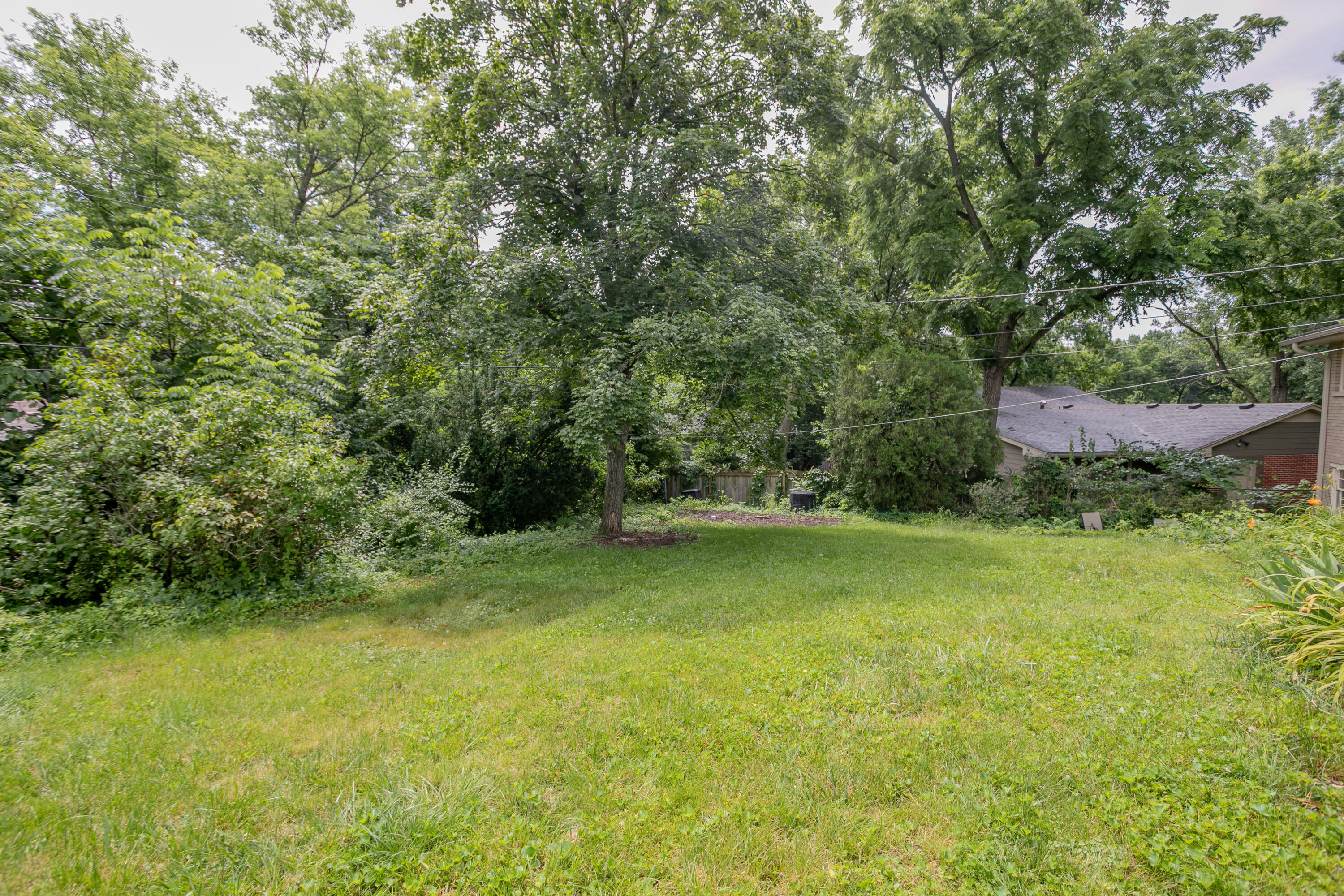 340 Crown Pt Property Photo 28