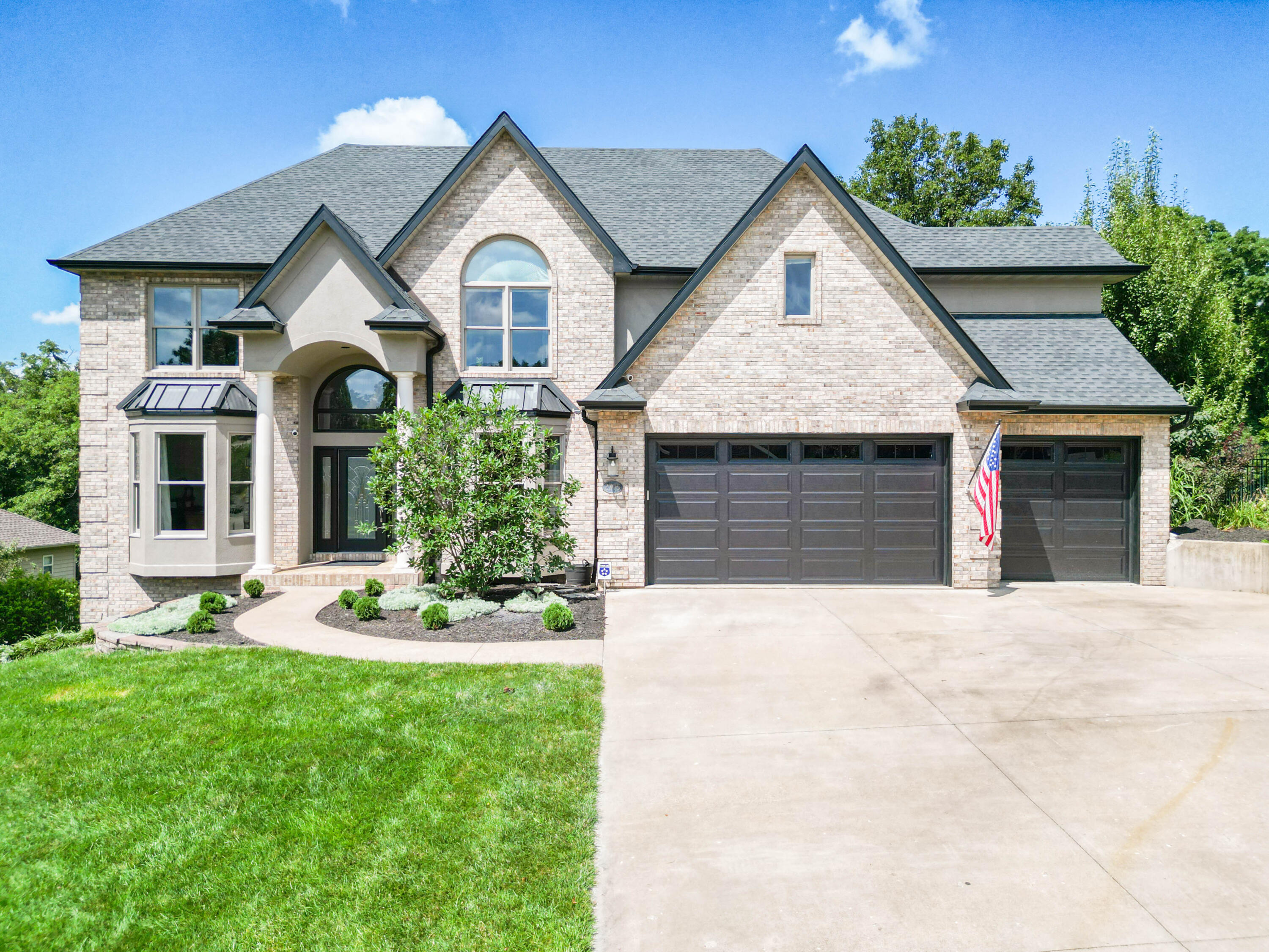 2705 PEBBLE CREEK CT Property Photo 1