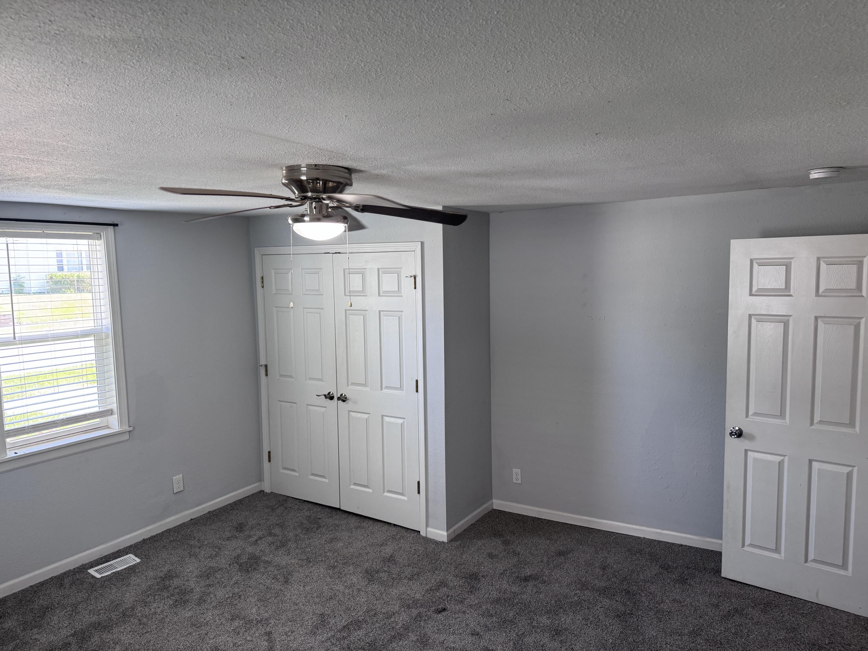 809 S 4th St Property Photo 15