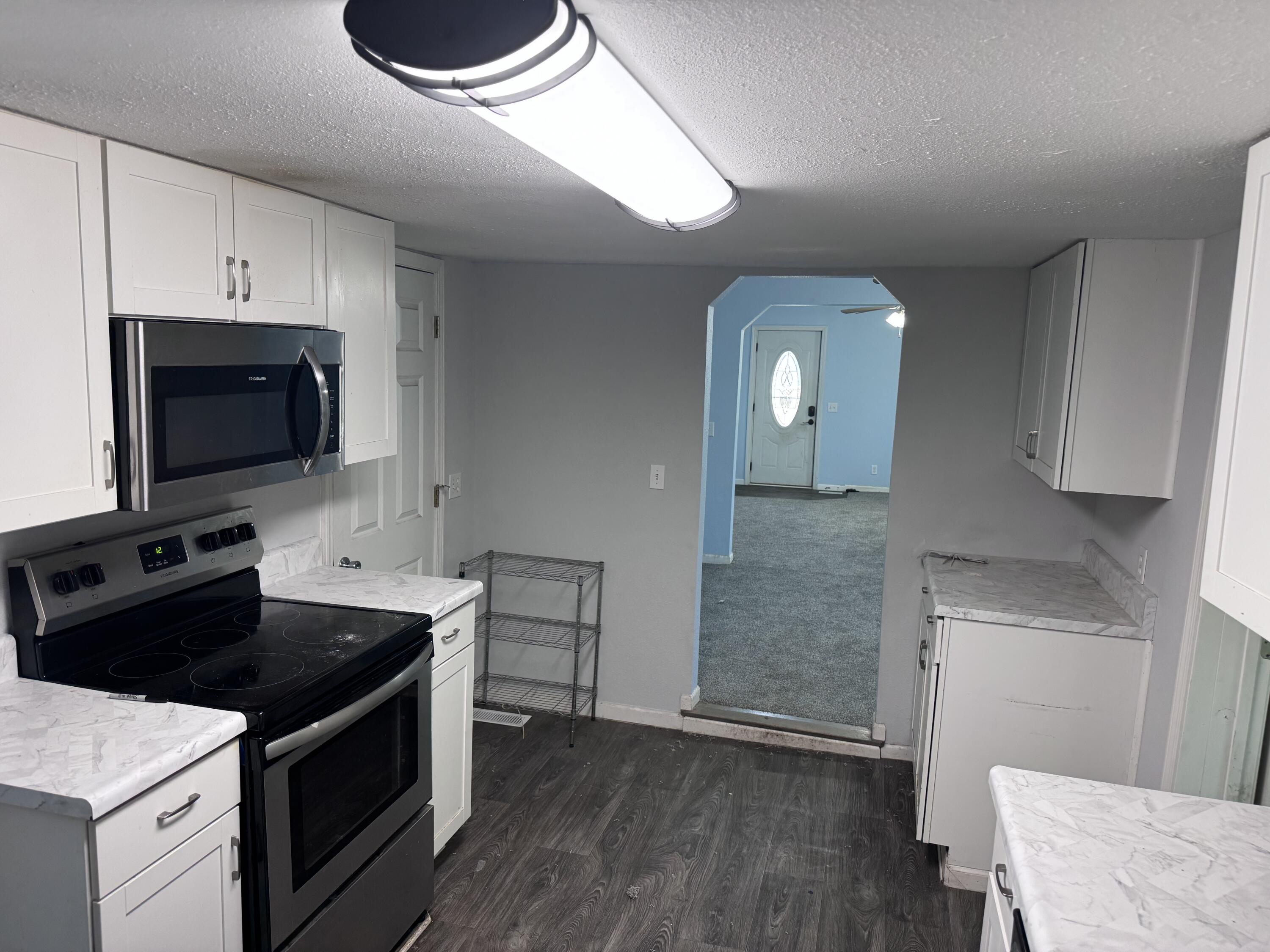 809 S 4th St Property Photo 22