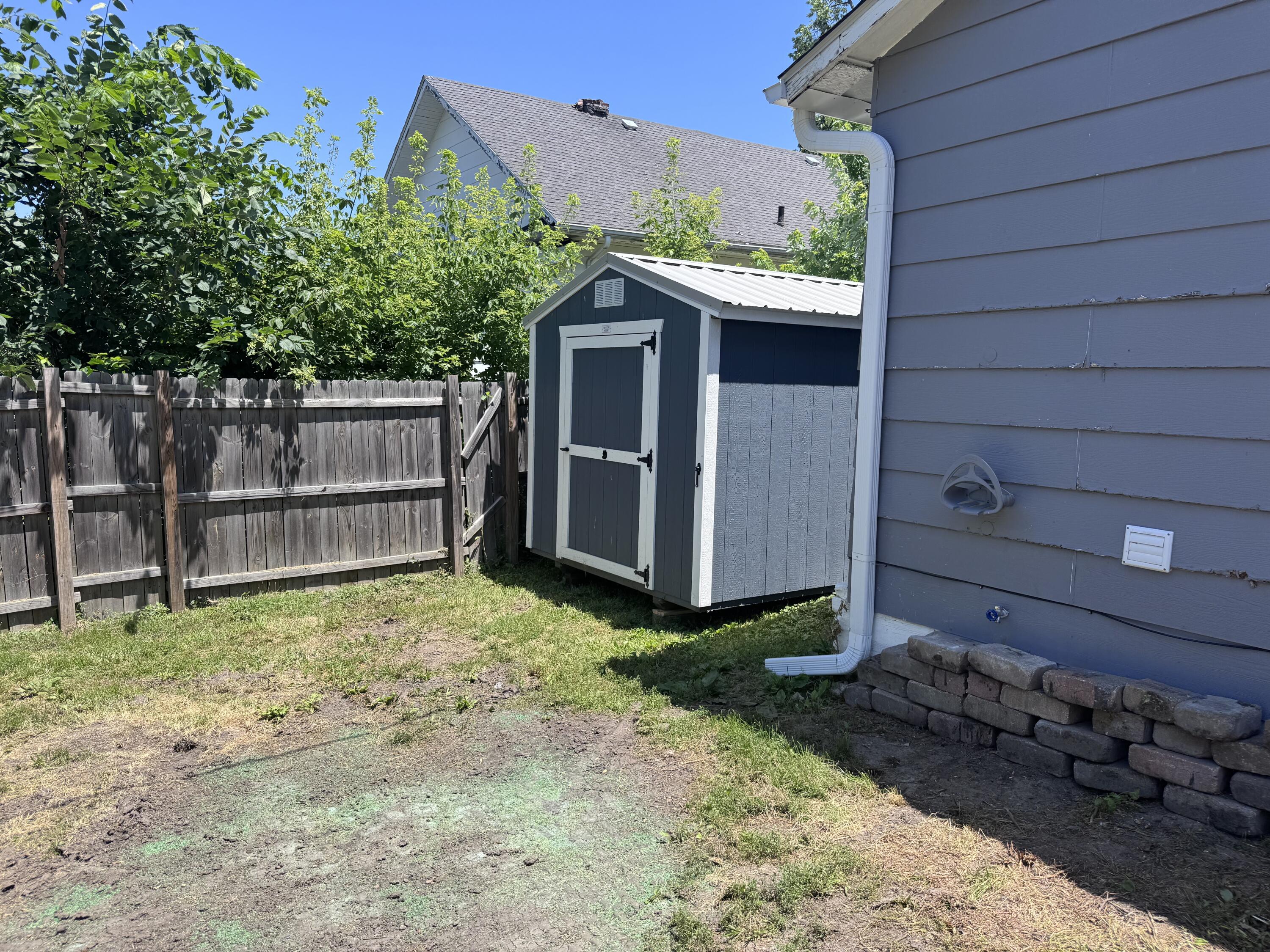 809 S 4th St Property Photo 24