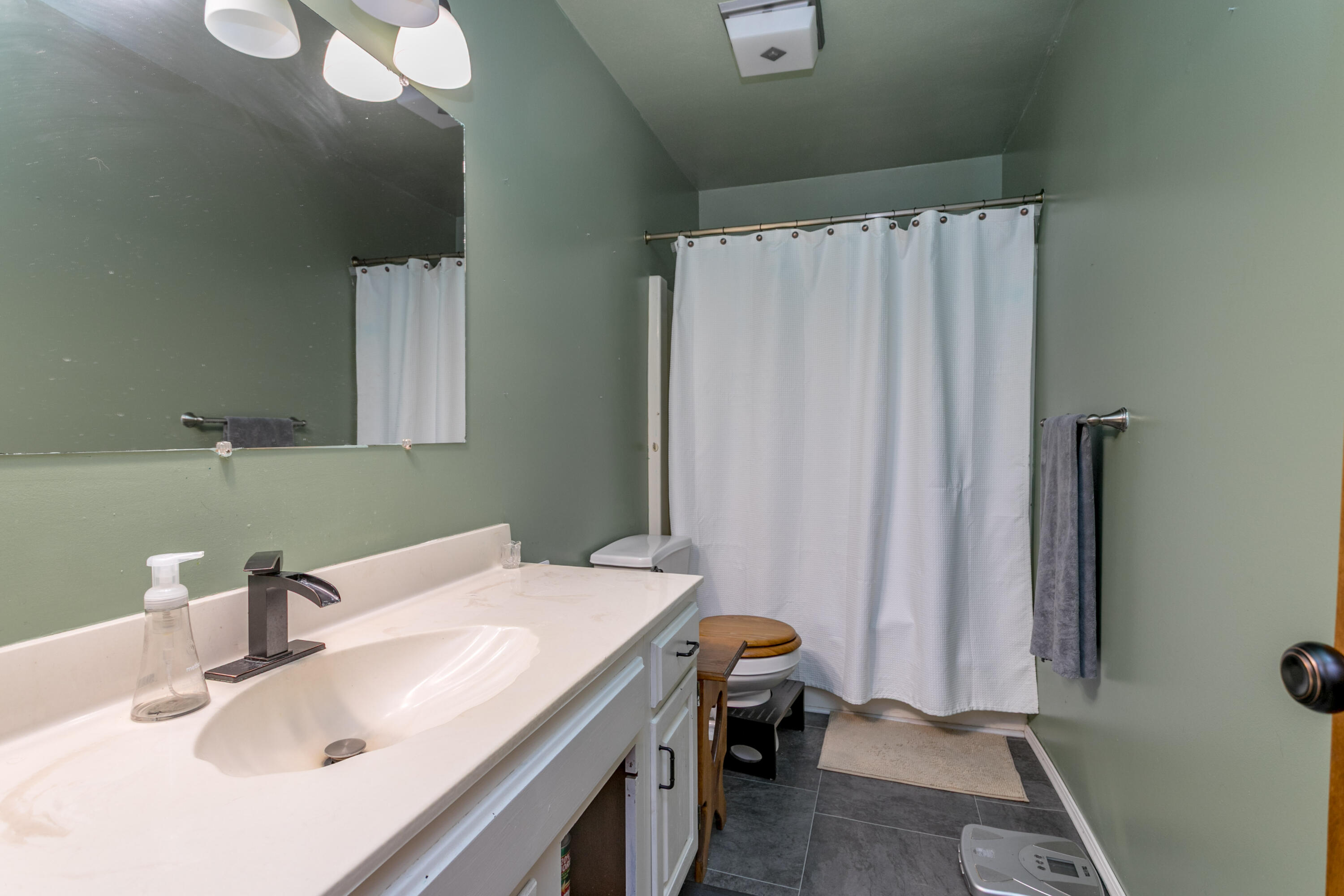 1709 Blue Ridge Rd Property Photo 23