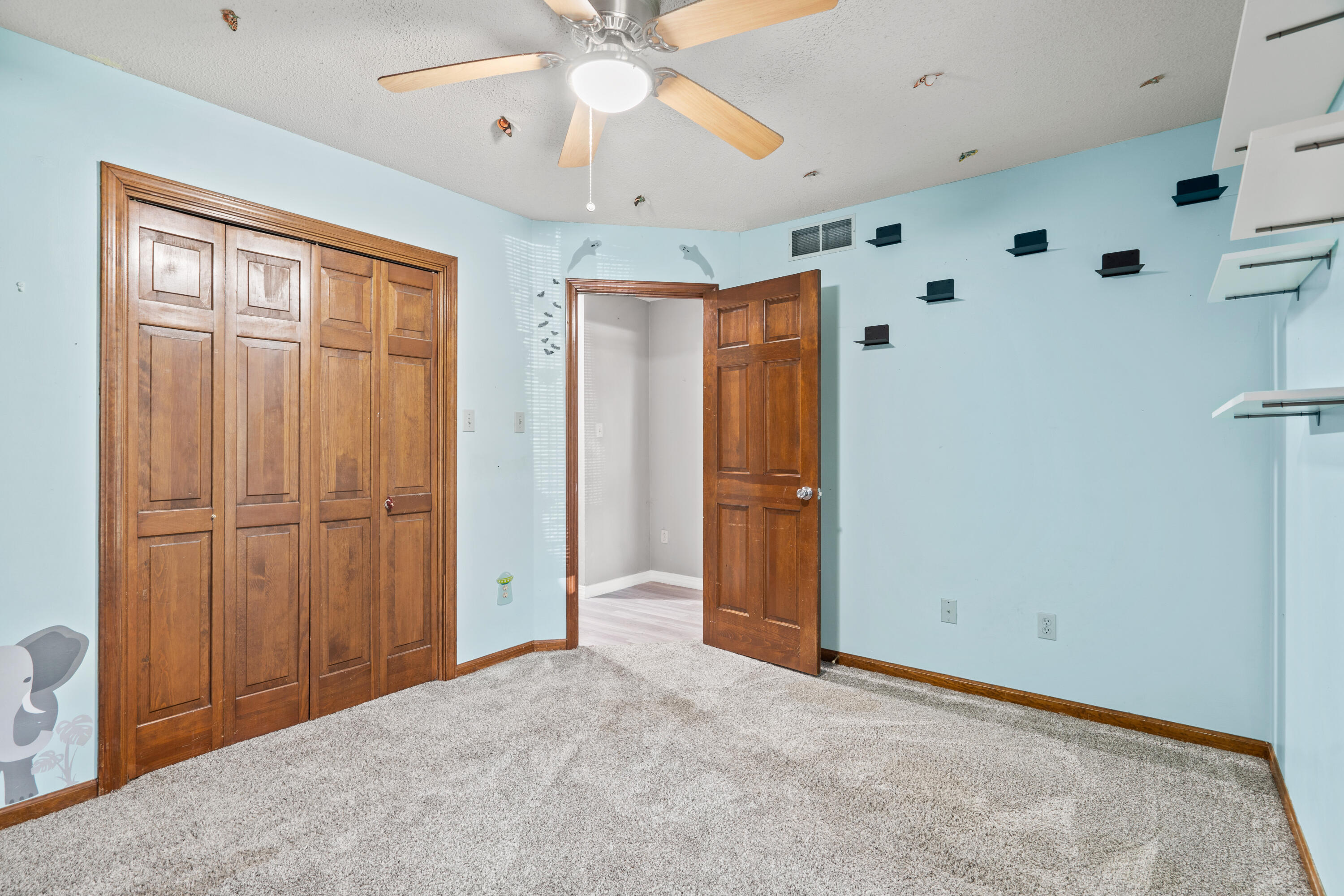 1809 Blue Ridge Rd Property Photo 22