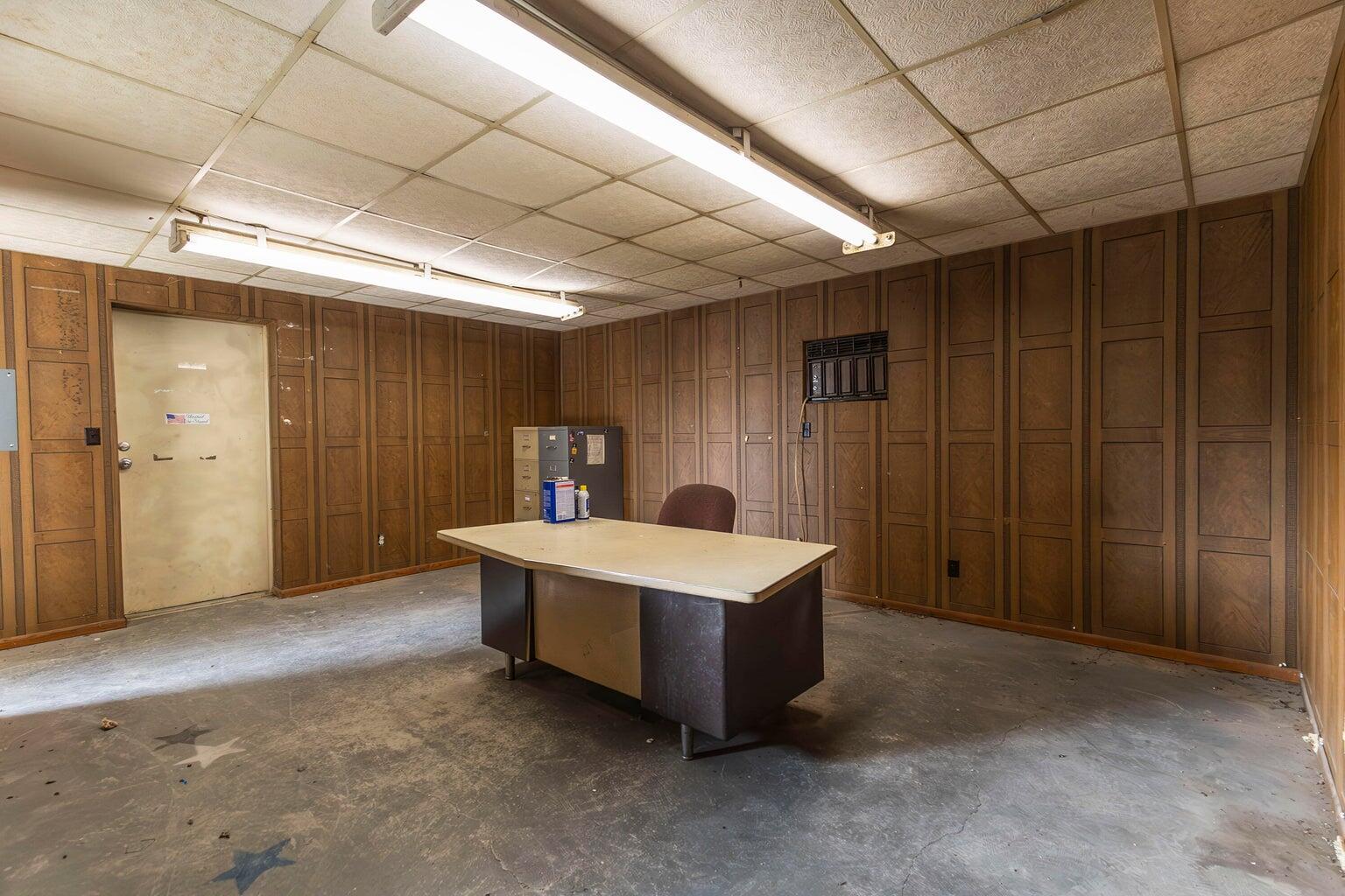 1839 E Highway 24 Property Photo 5