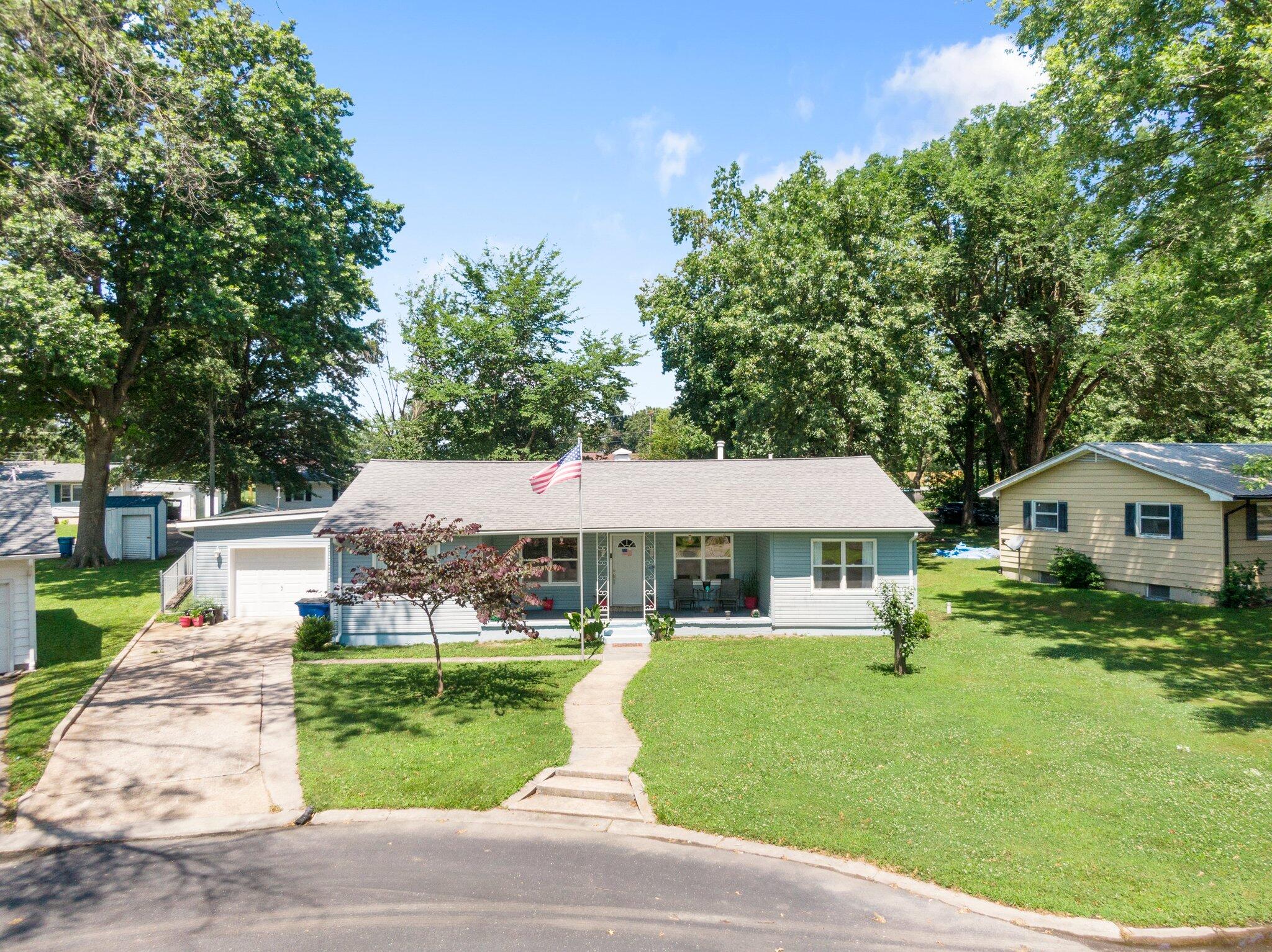 517 Merry Dale Dr Property Photo 1