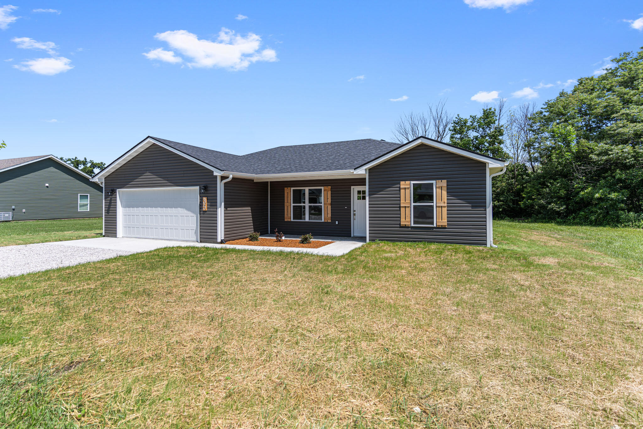 35 Andy Ct Property Photo 1