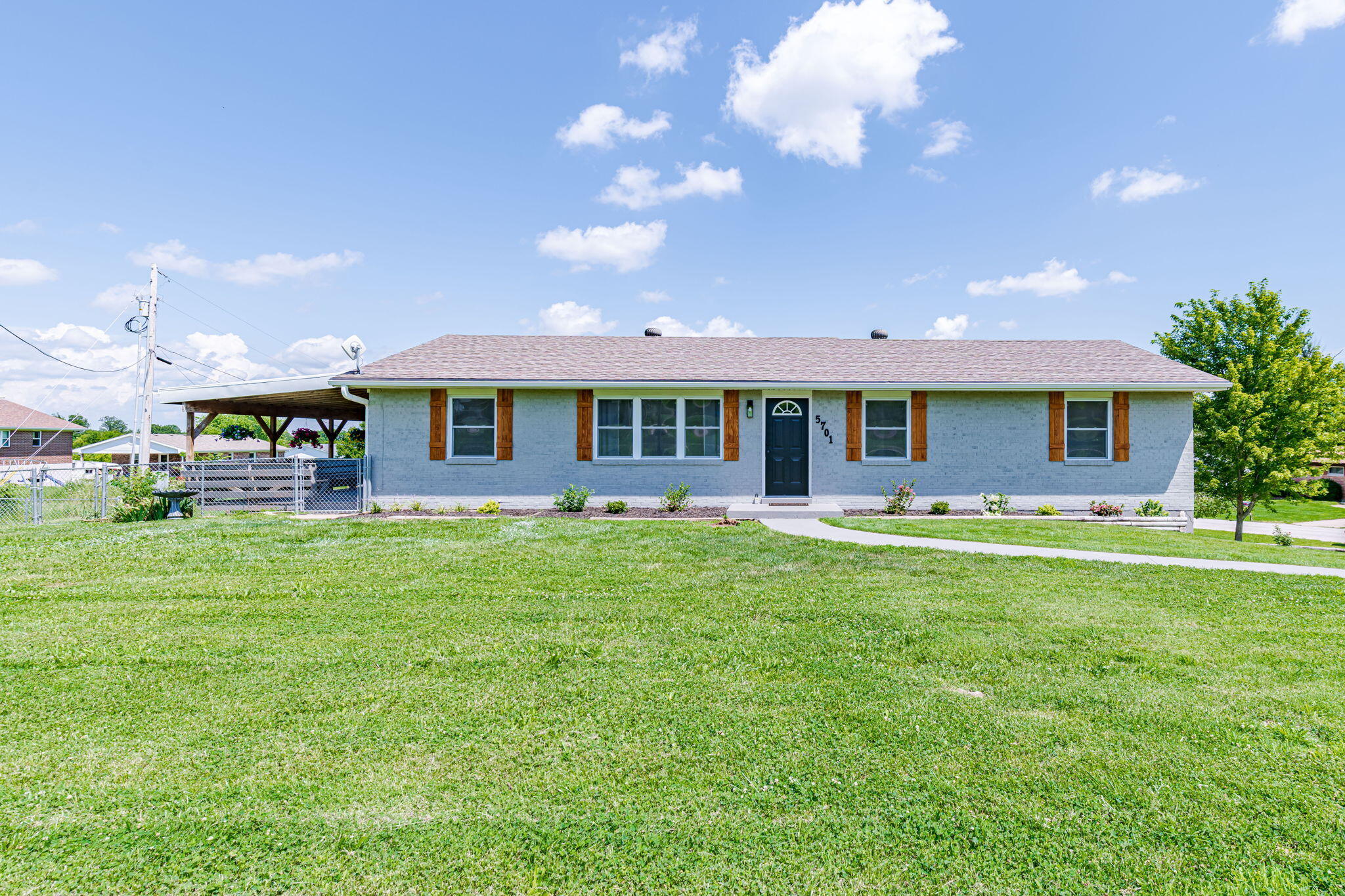 5701 Heritage Highway Property Photo 1