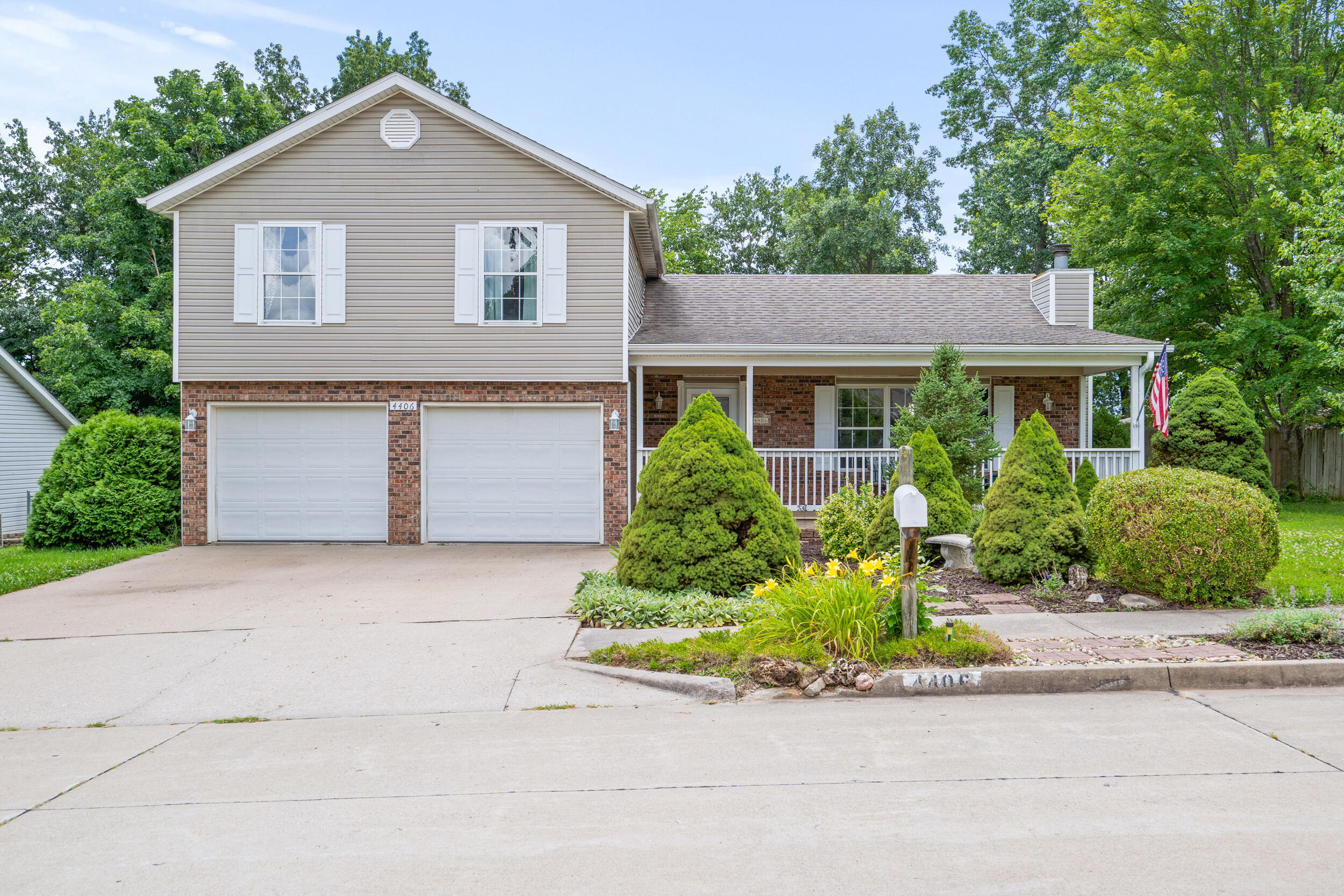 4406 Gage Pl Property Photo 1