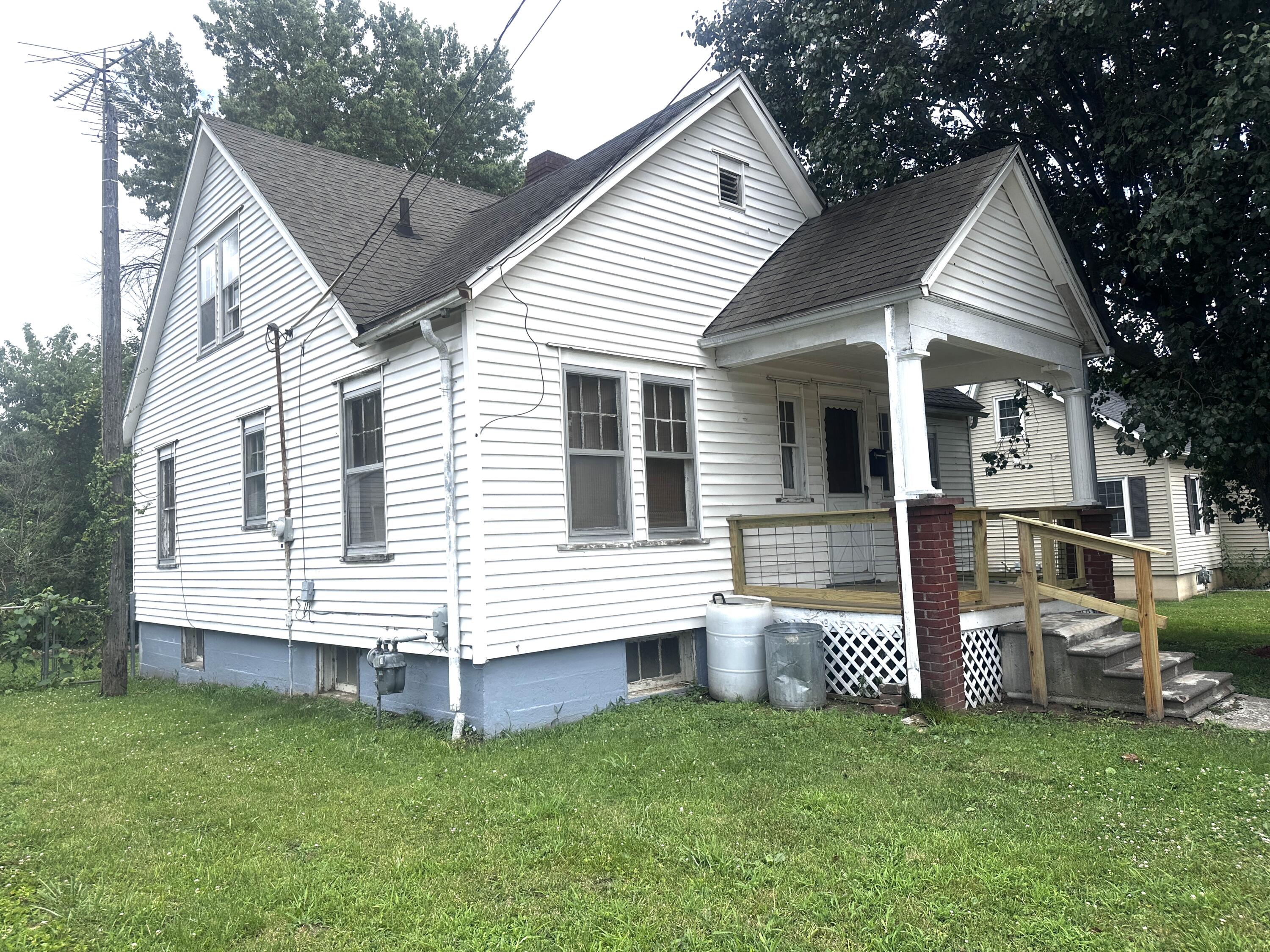 606 N Washington St Property Photo 4