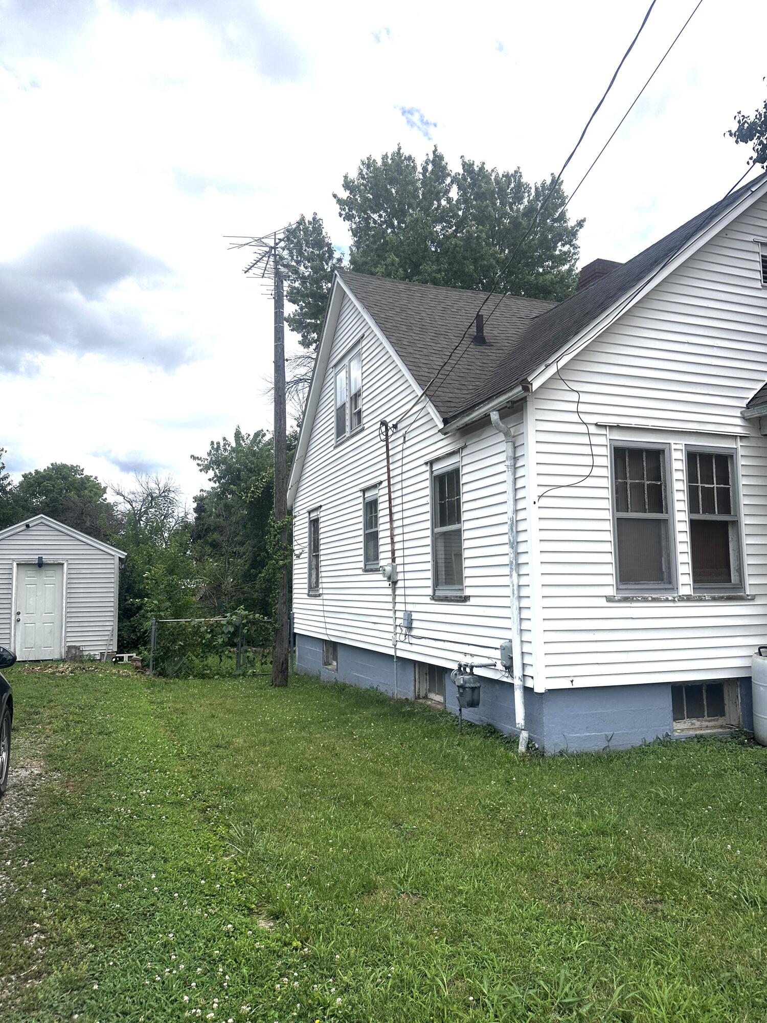 606 N Washington St Property Photo 5