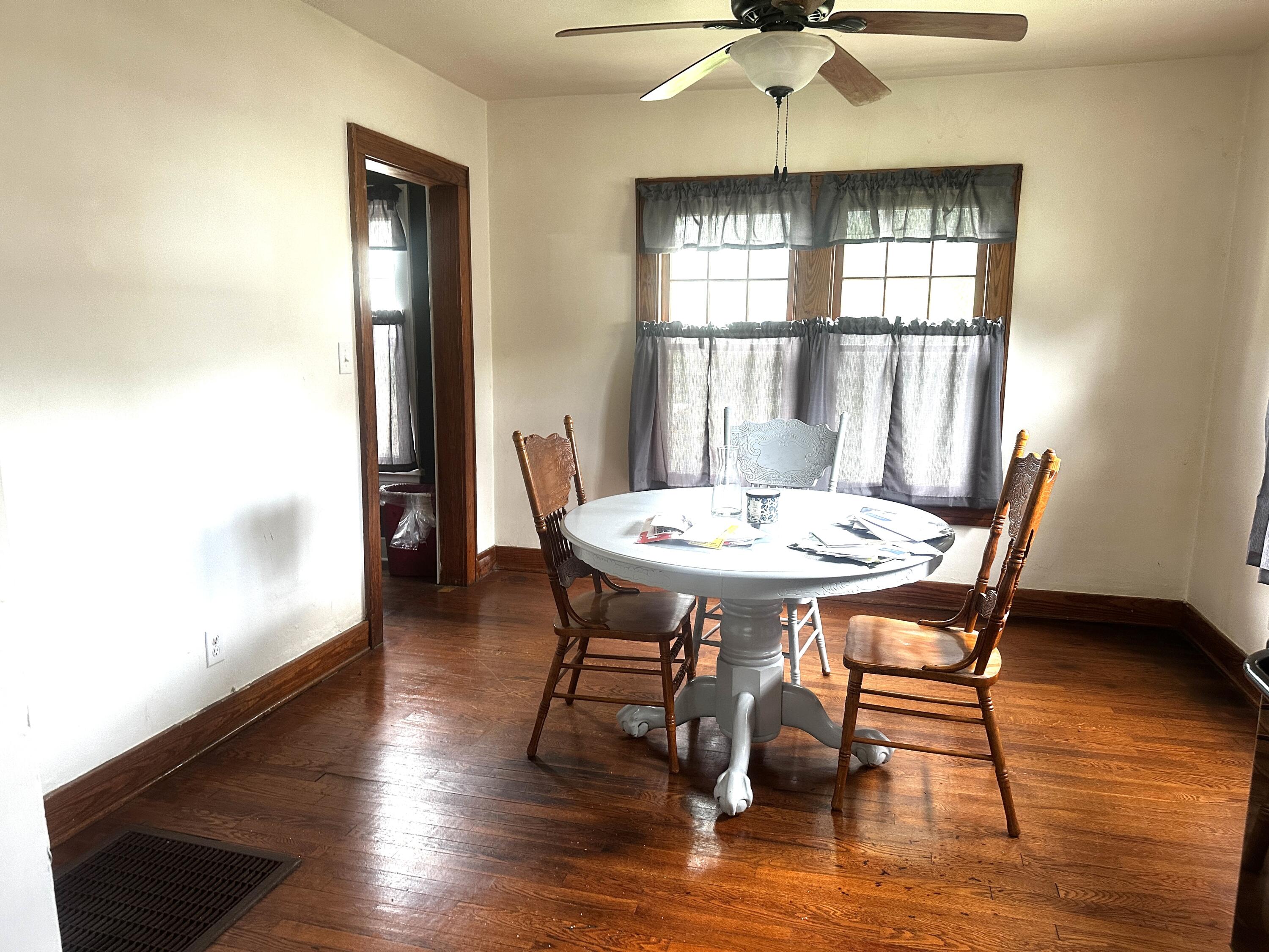 606 N Washington St Property Photo 21