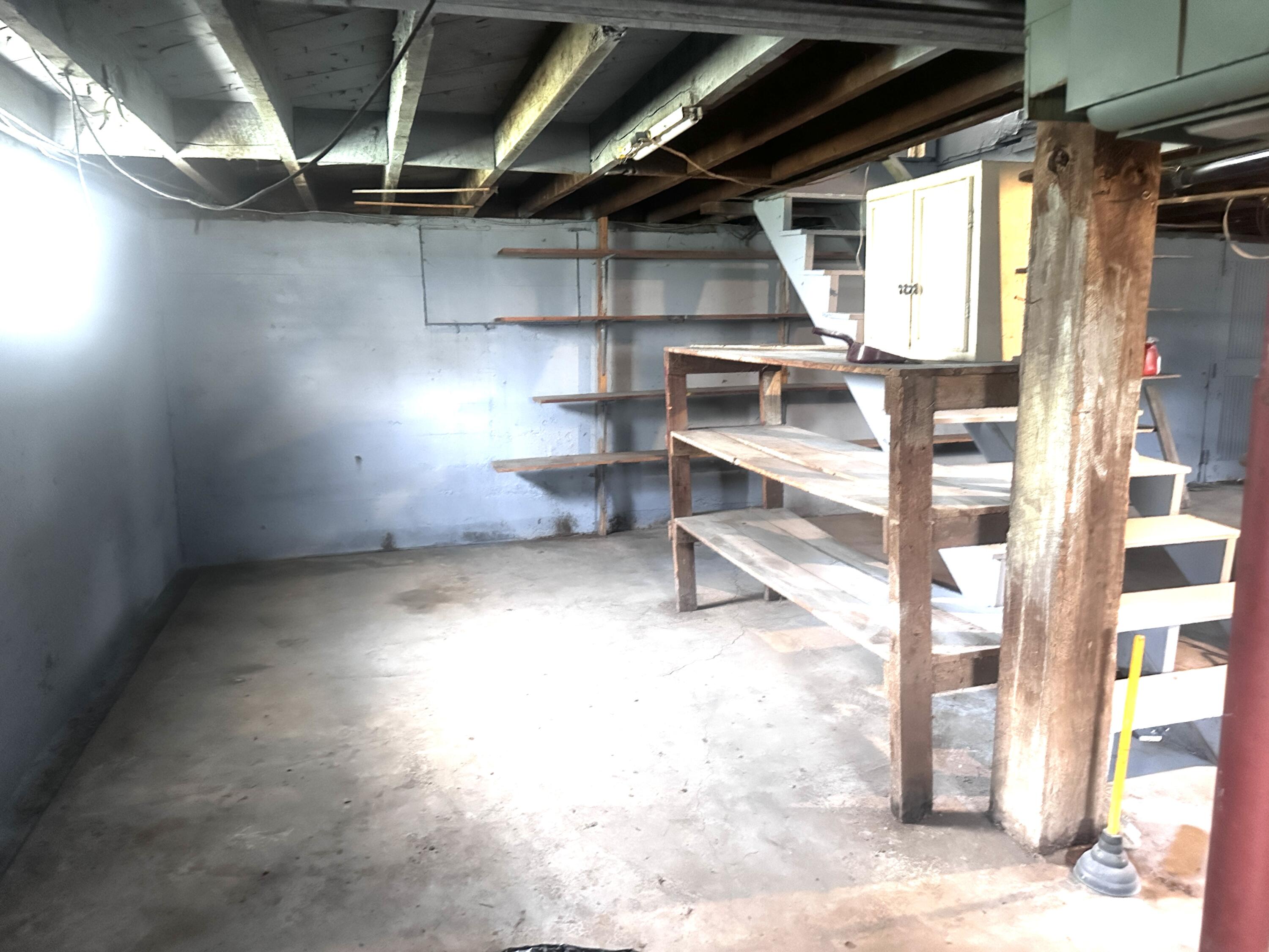 606 N Washington St Property Photo 23