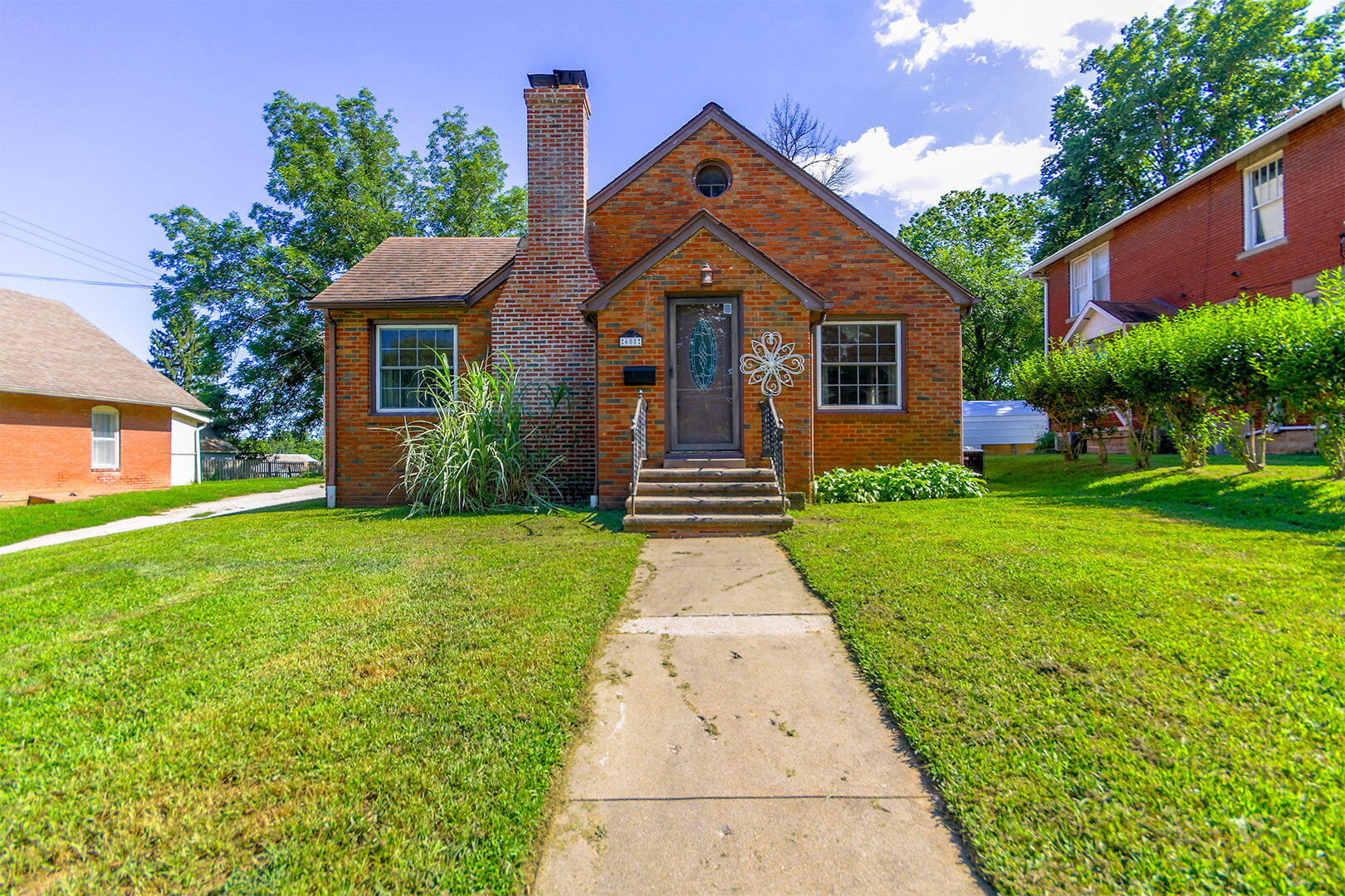 608 SANTA FE TRAIL Property Photo 1