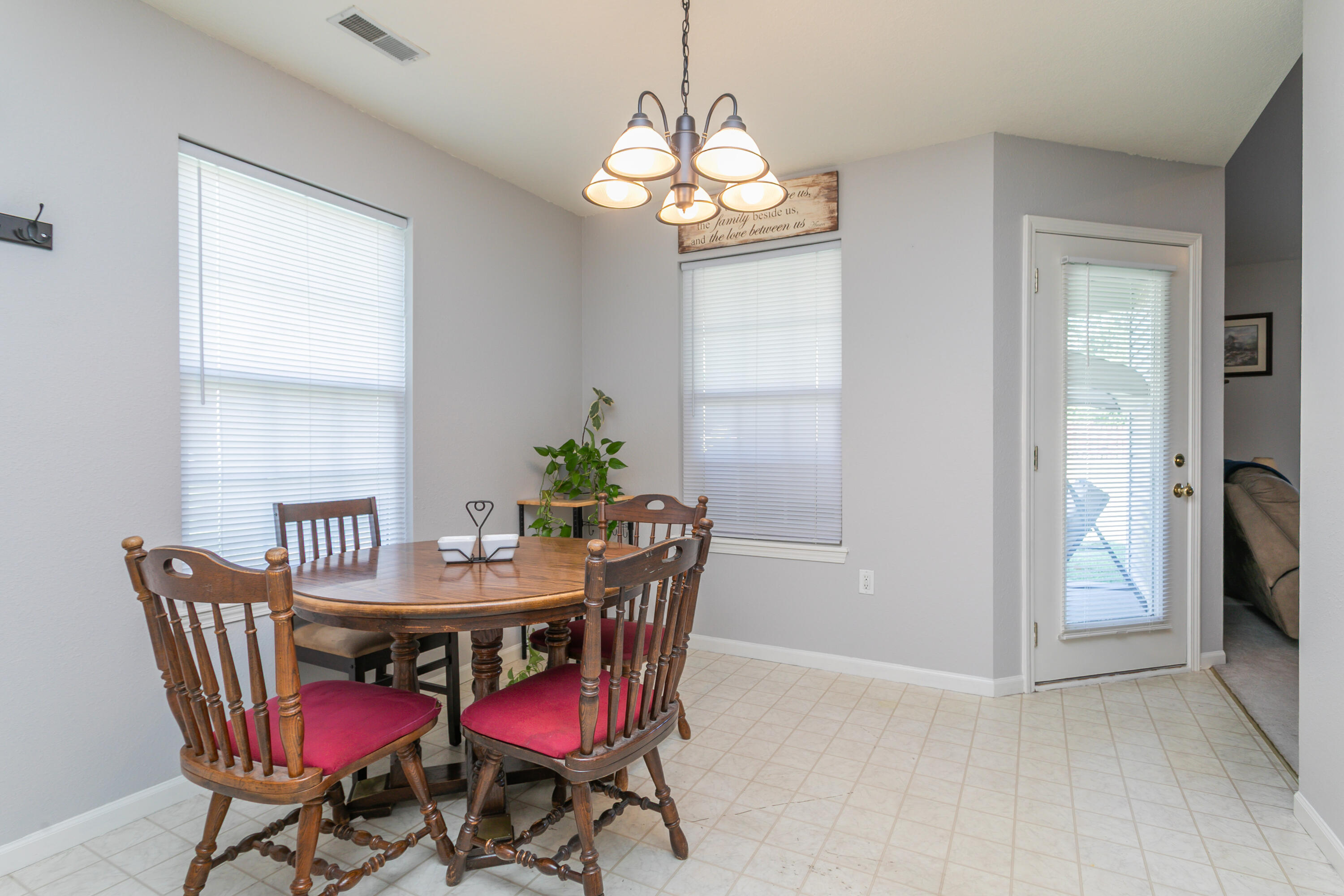 1703 Osage Dr Property Photo 8