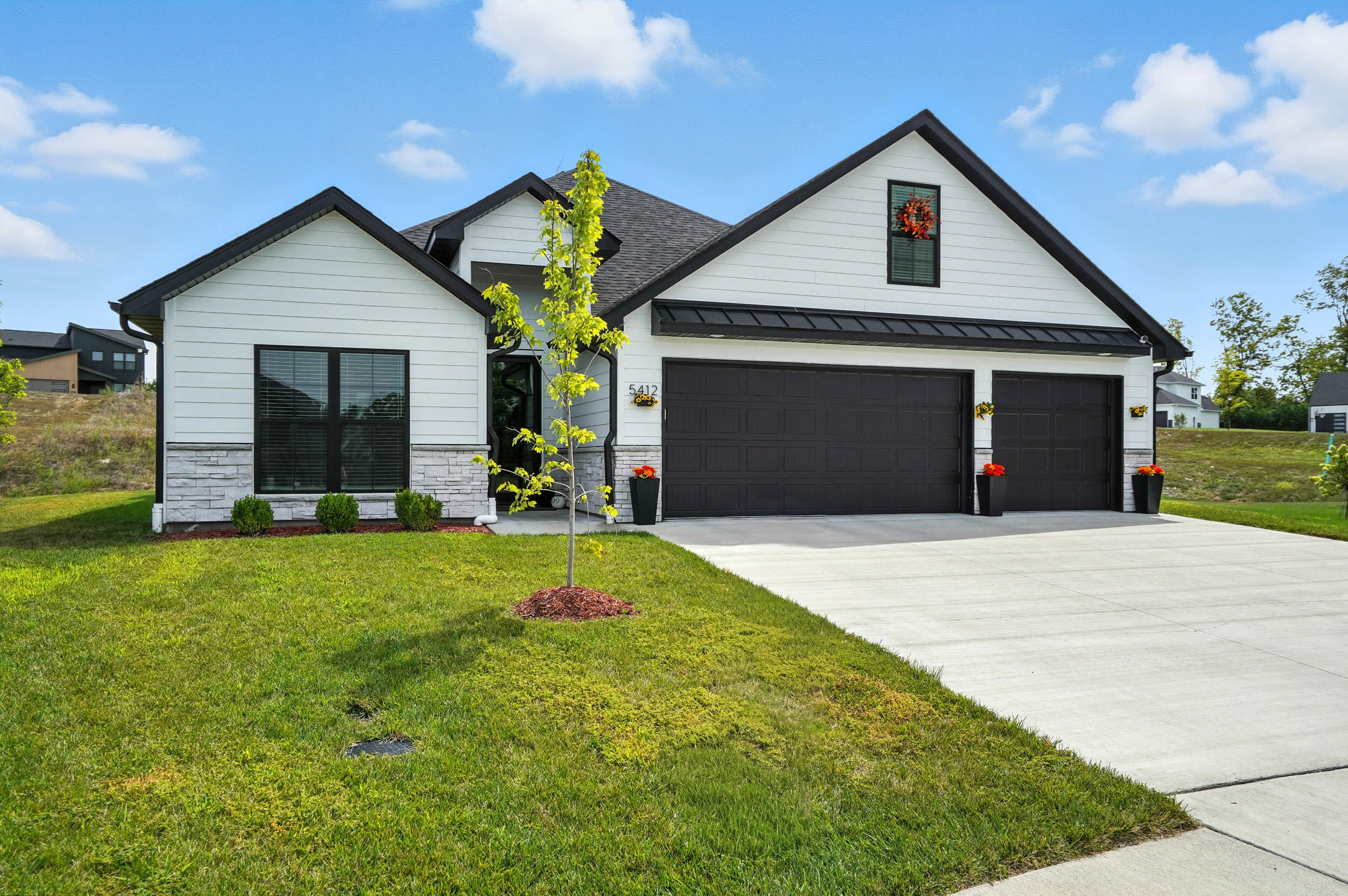 5412 BRIAR ROSE CT Property Photo 1