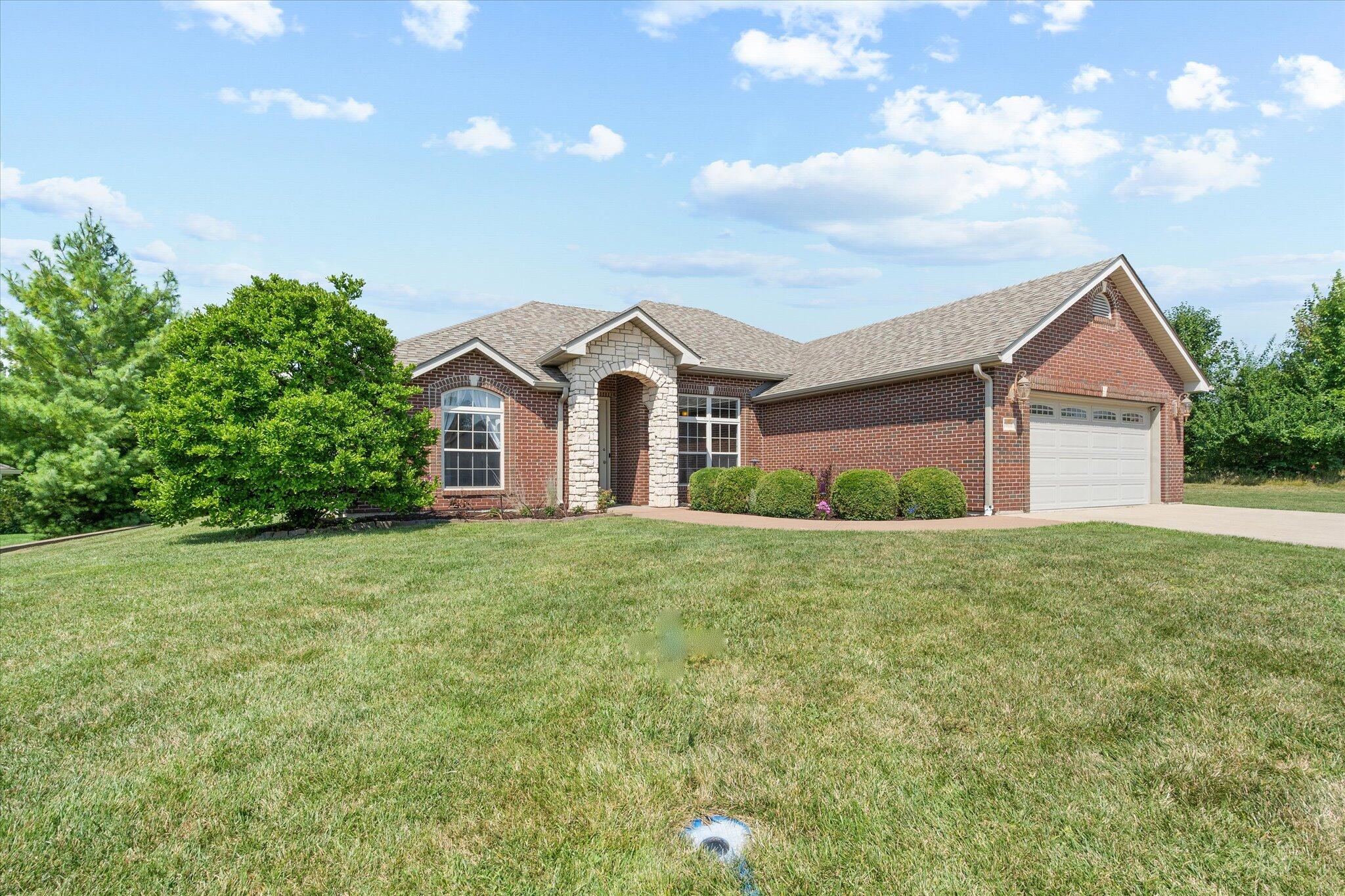1601 BALLENTINE LN Property Photo 1