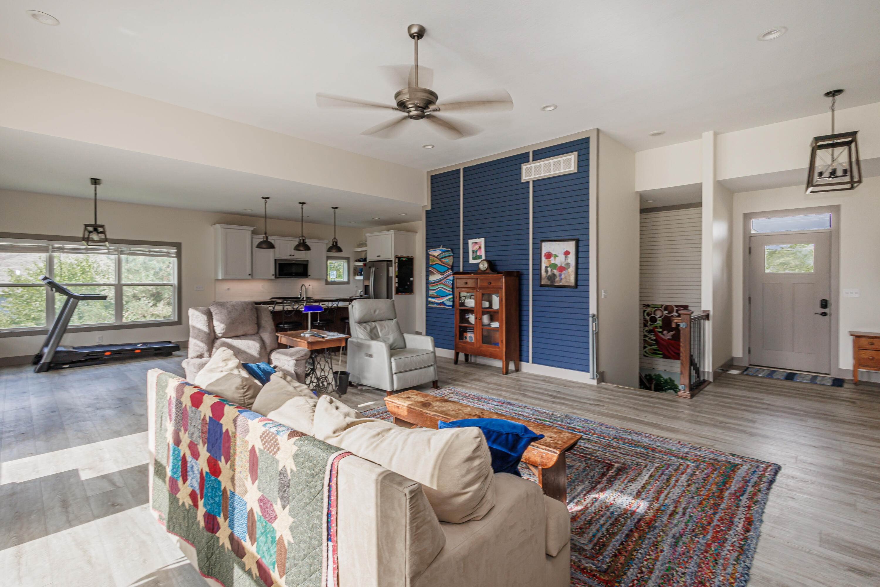 16250 S Old Hwy 63 Property Photo 7