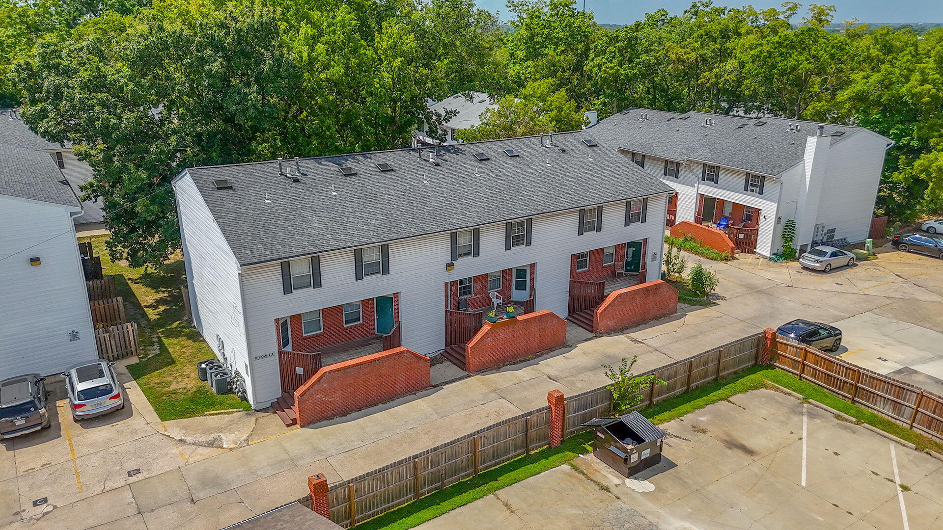 1407 Paris Rd I Property Photo 1