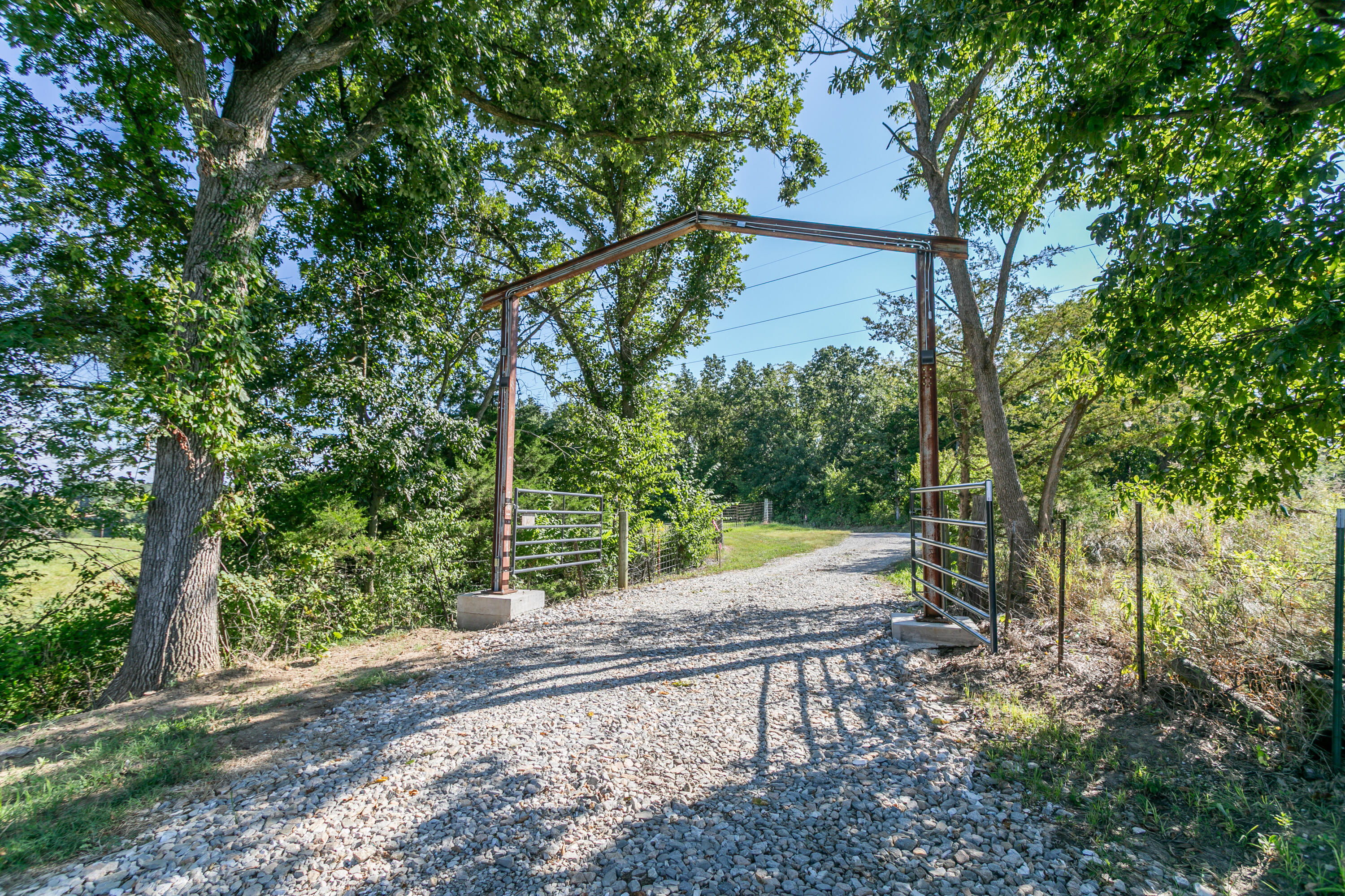9950 N Herman Nichols Property Photo 7