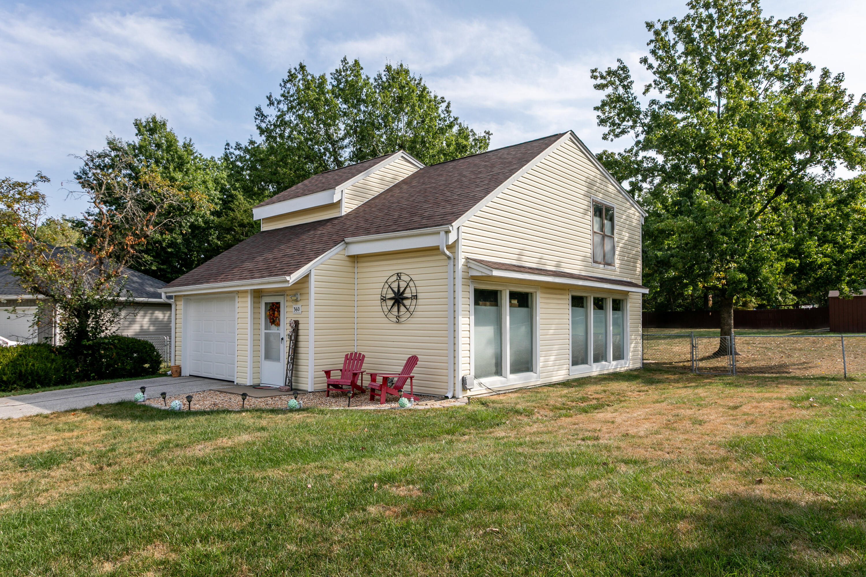 360 N Sunny Side Ct Property Photo 1