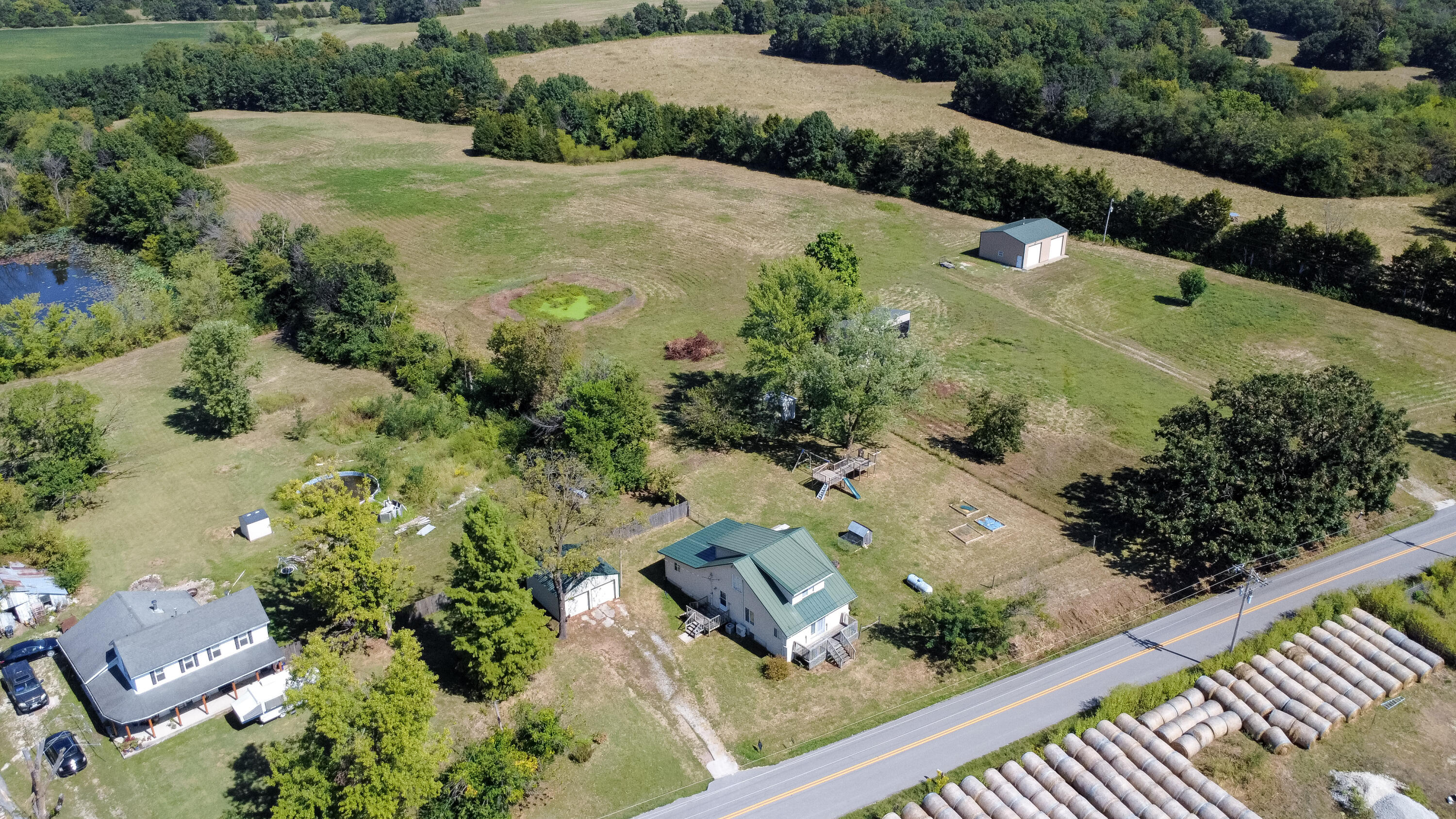 10281 E Englewood Rd Property Photo 1