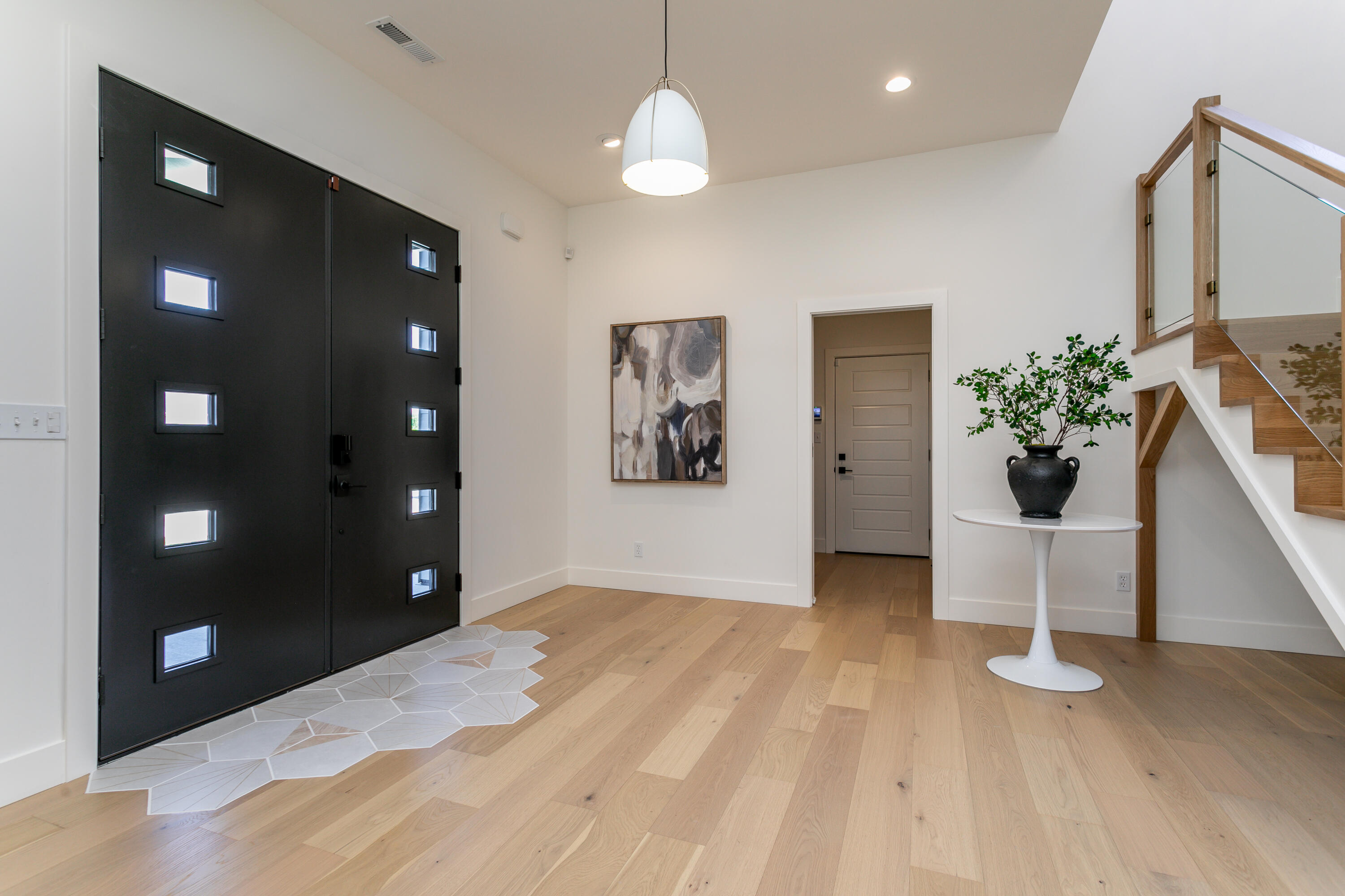 5304 Whitefish Dr Property Photo 5