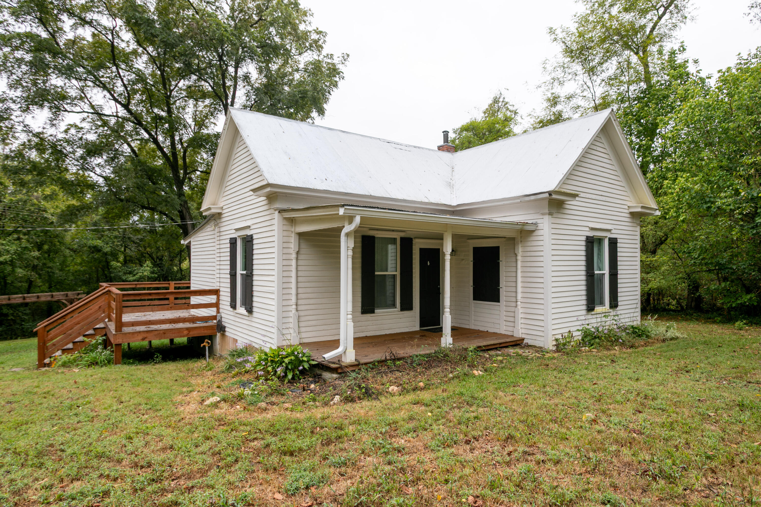 10562 County Rd 466 Property Photo 1