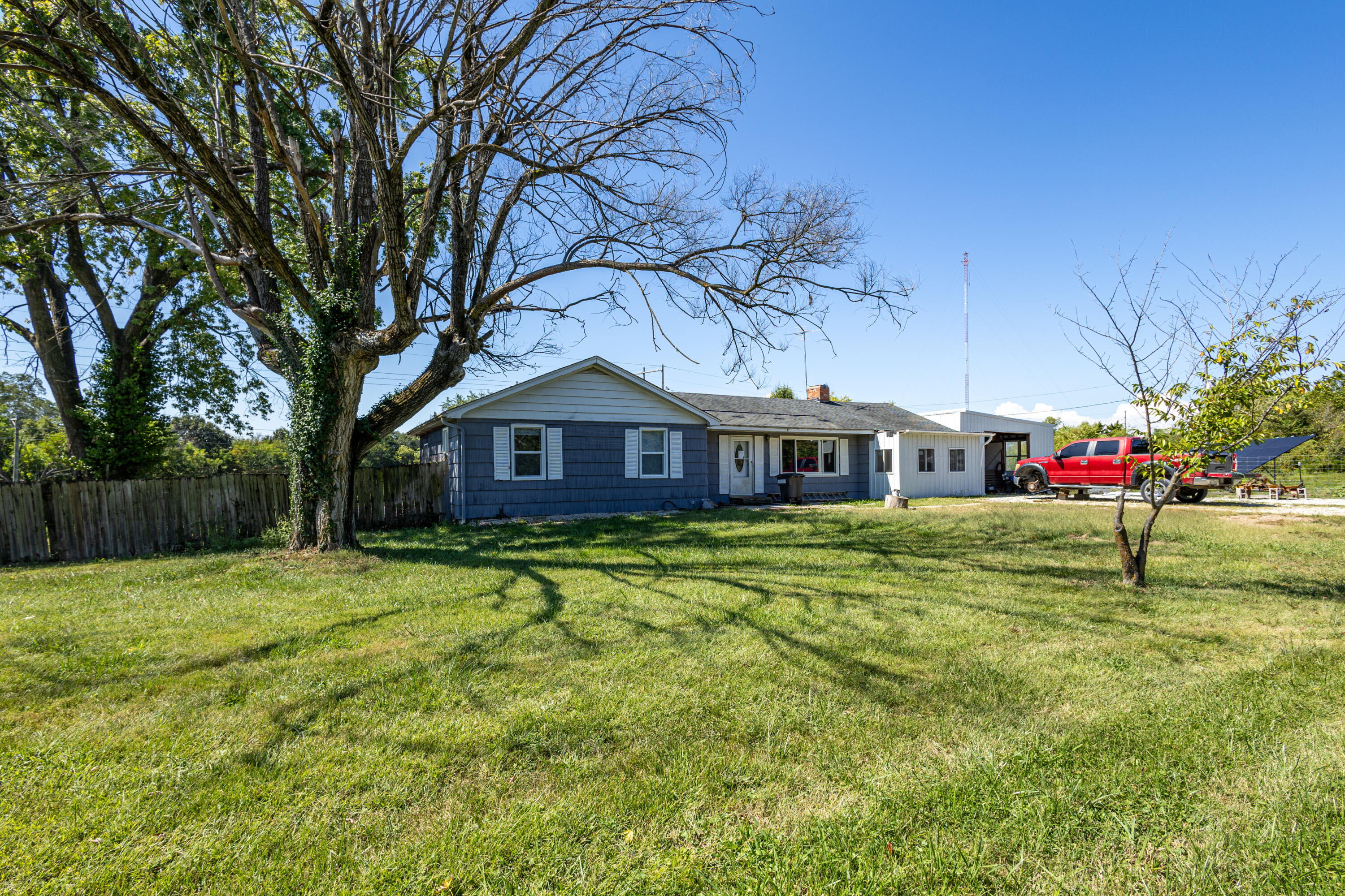 10431 County Rd 497 Property Photo 1