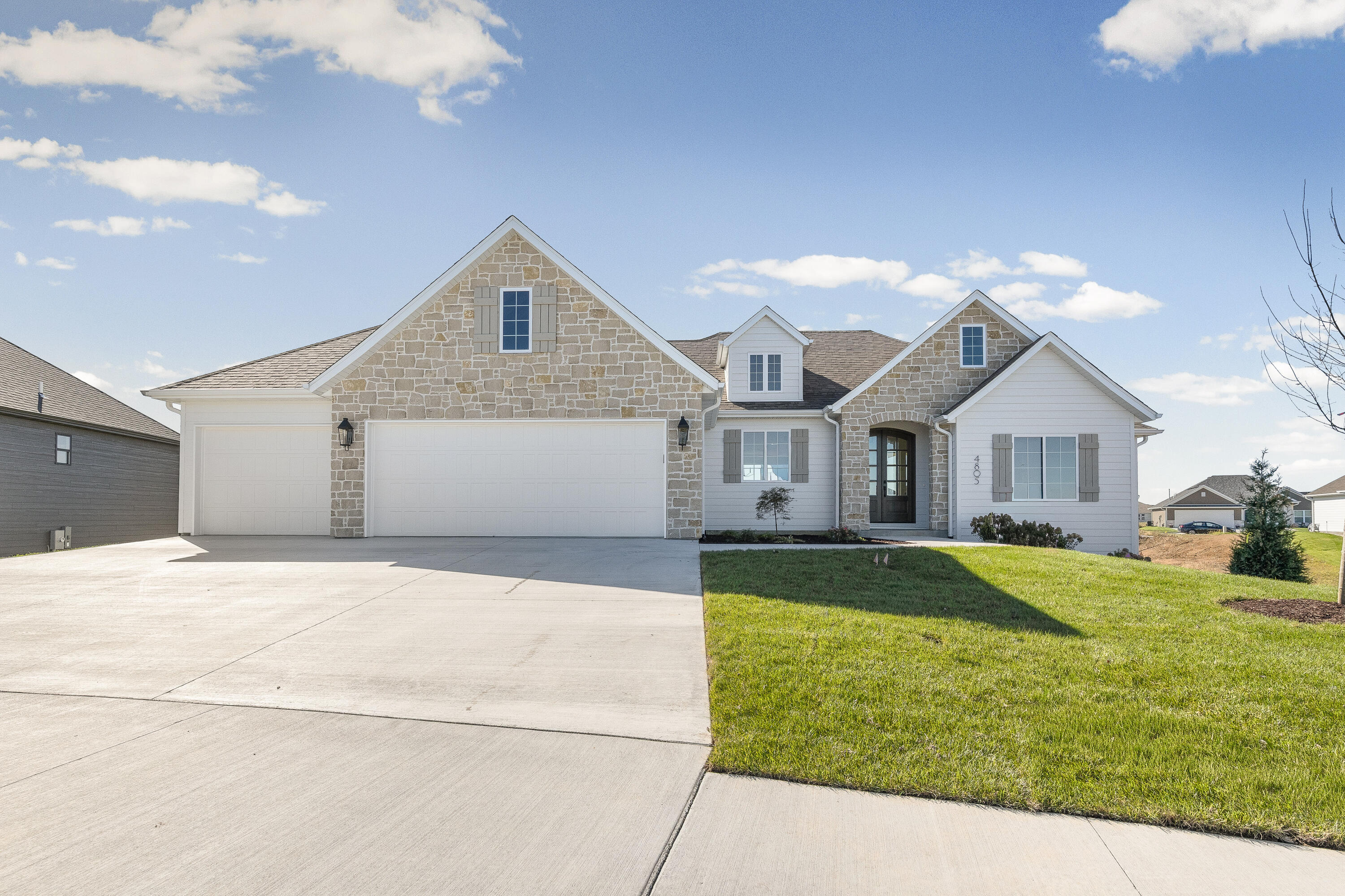4805 Hoylake Cir Property Photo 1