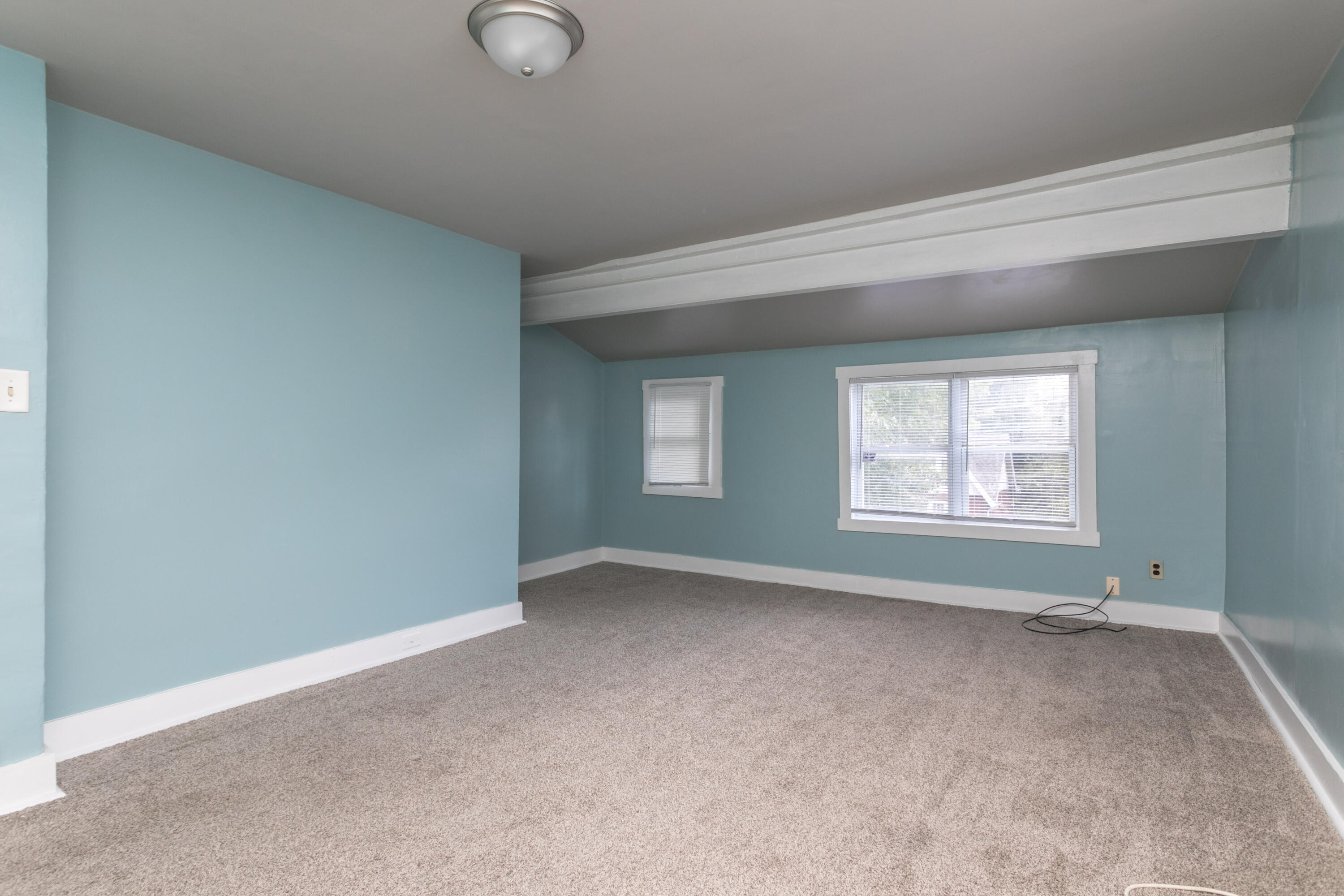 1233 E Dunklin St Apt A&b Property Photo 1