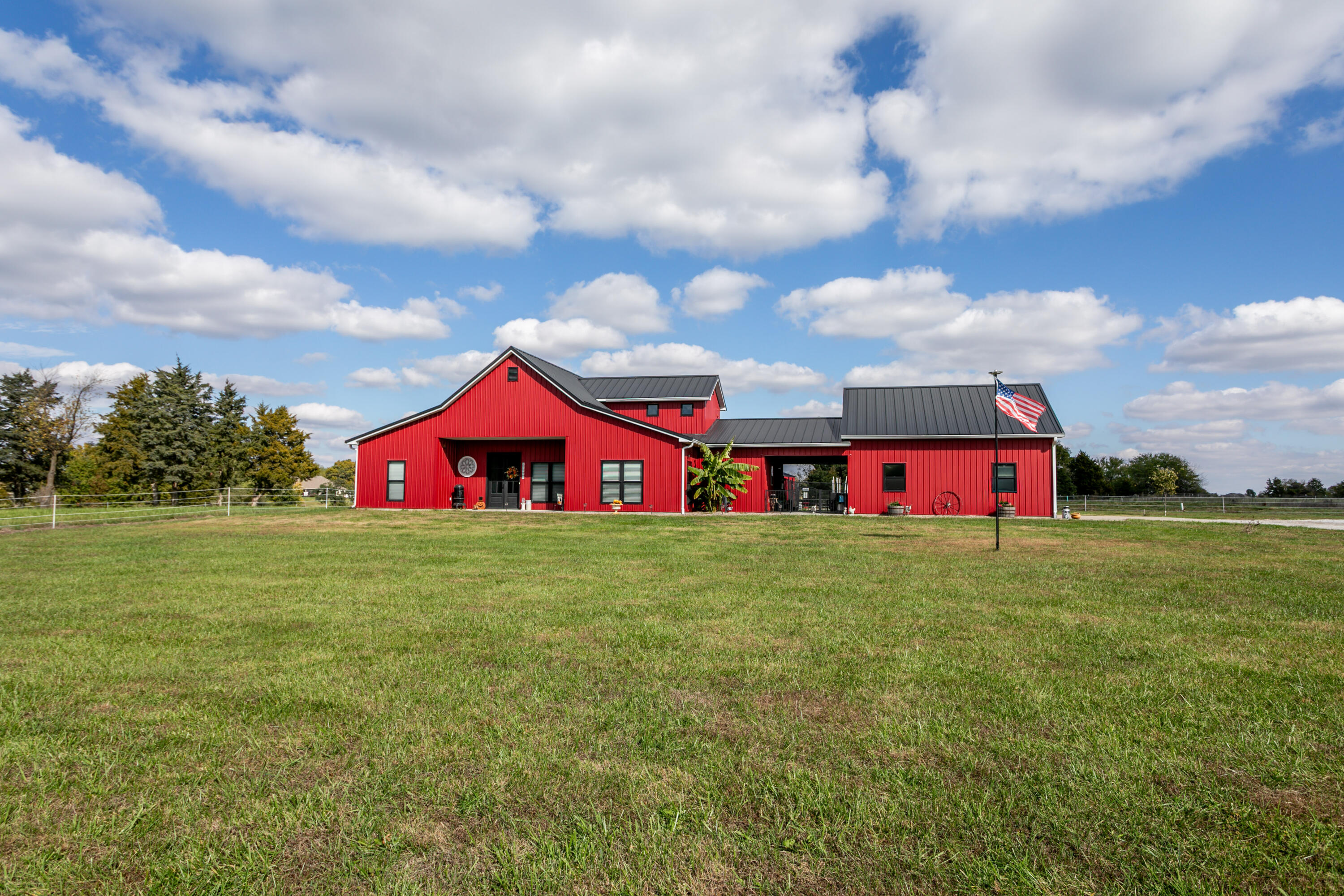 17950 N Old No. 7 Property Photo 4