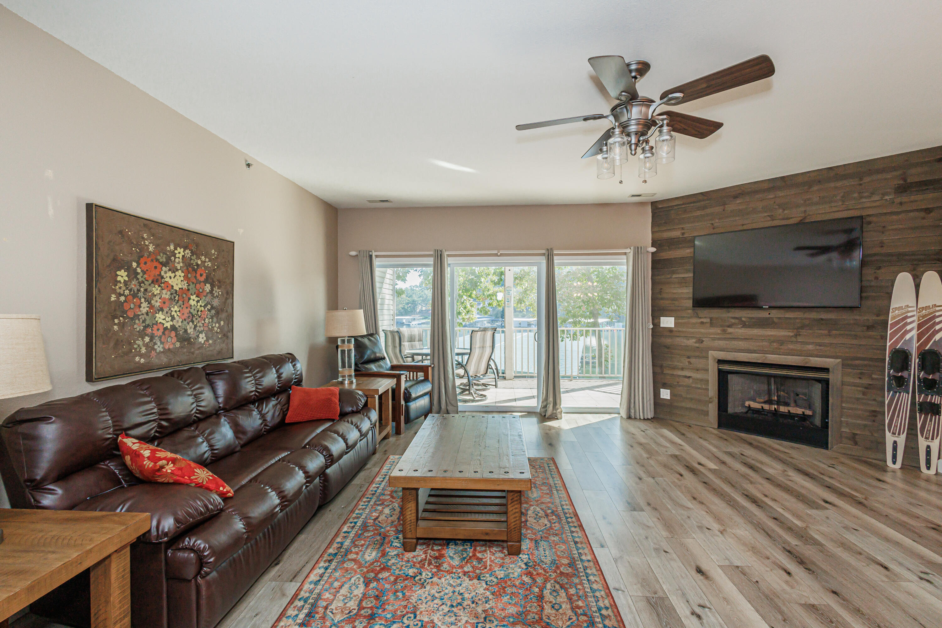 64 Port Royale Dr Property Photo 1