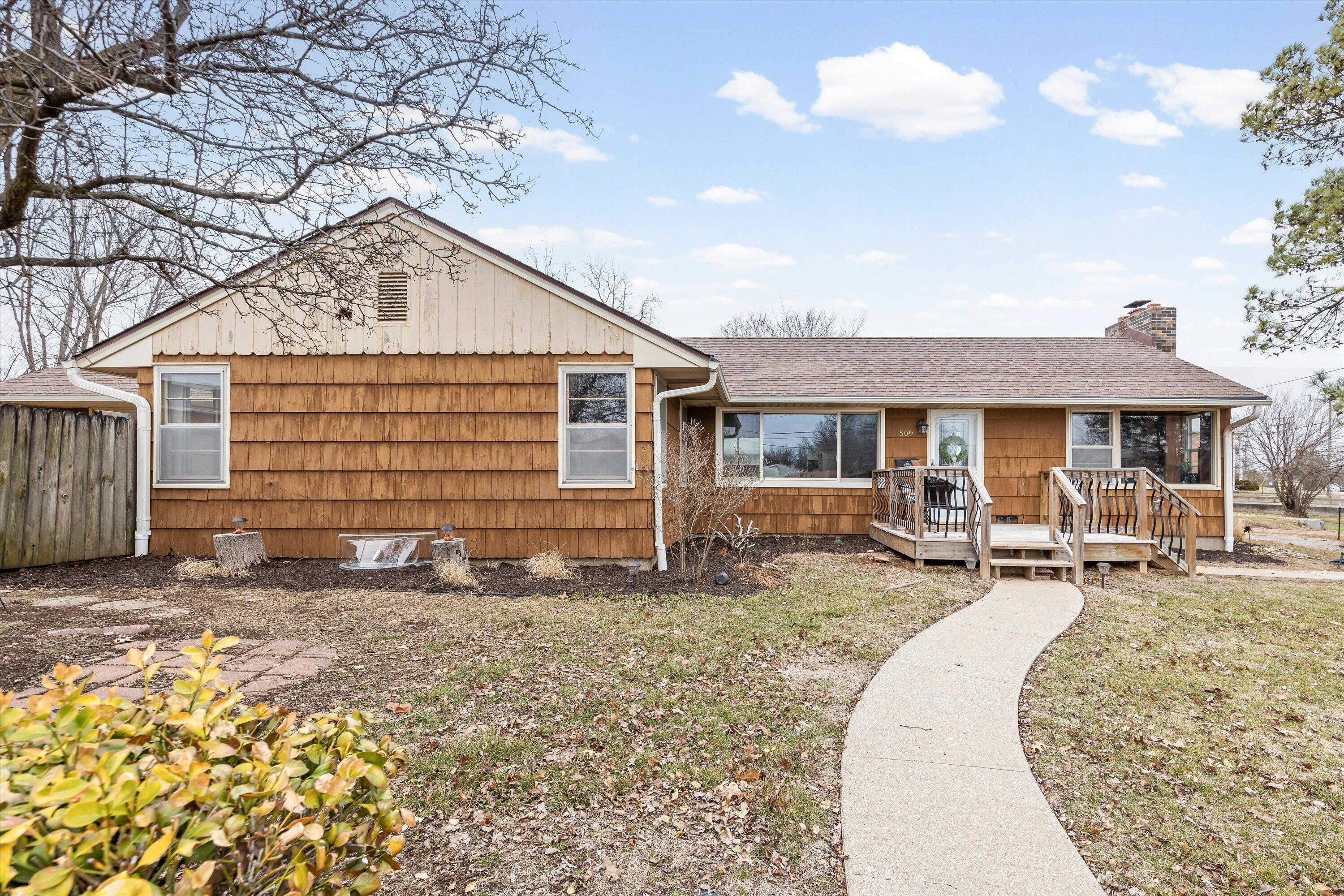 509 S Business 54 Property Photo 1
