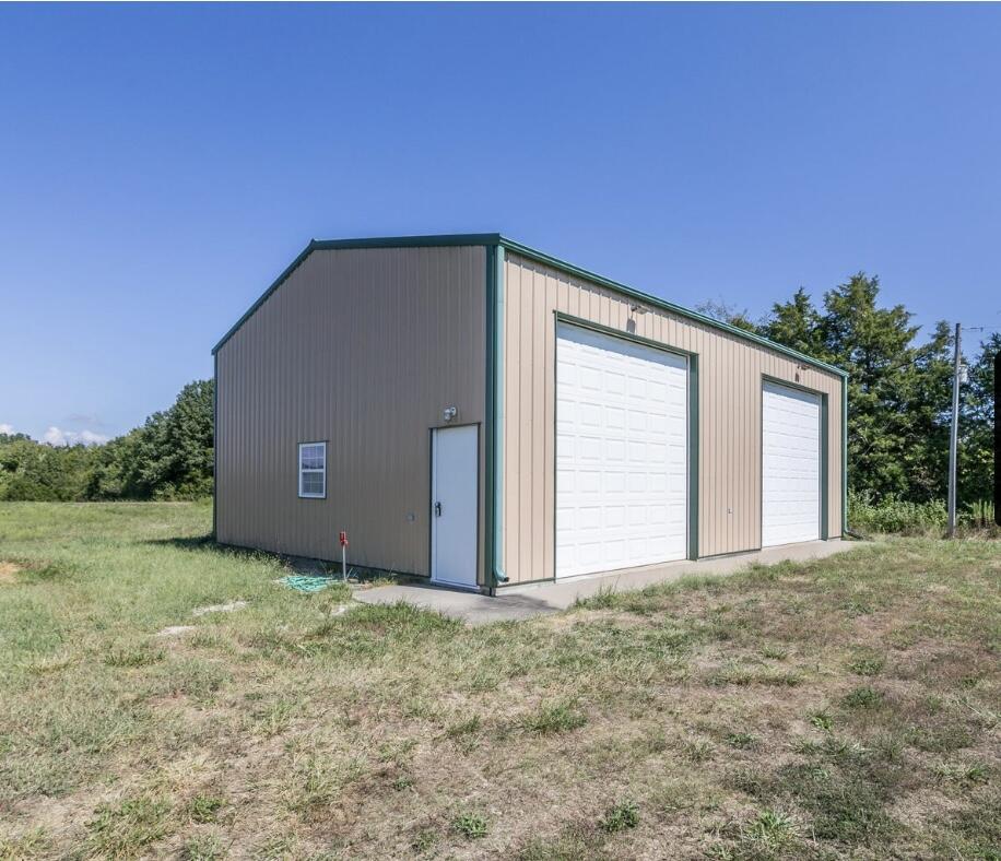 Lot 101 E Englewood Rd Property Photo 1