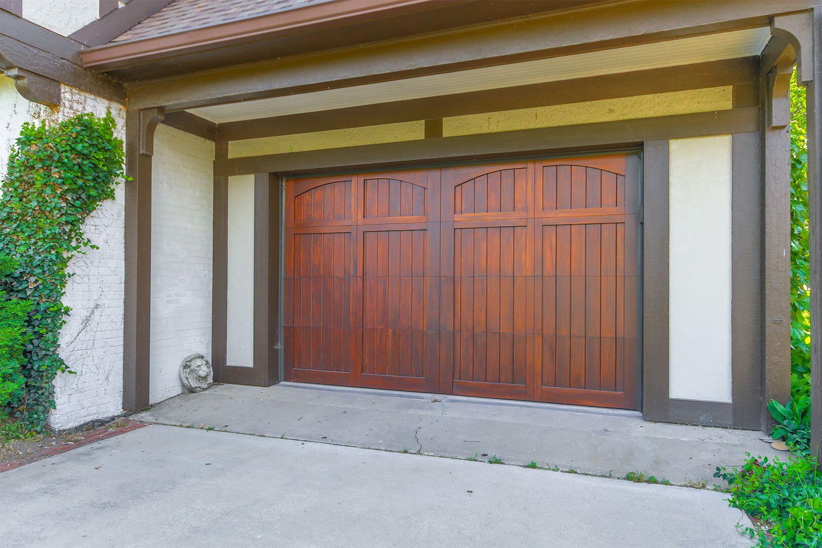 1 Park Cir Property Photo 5
