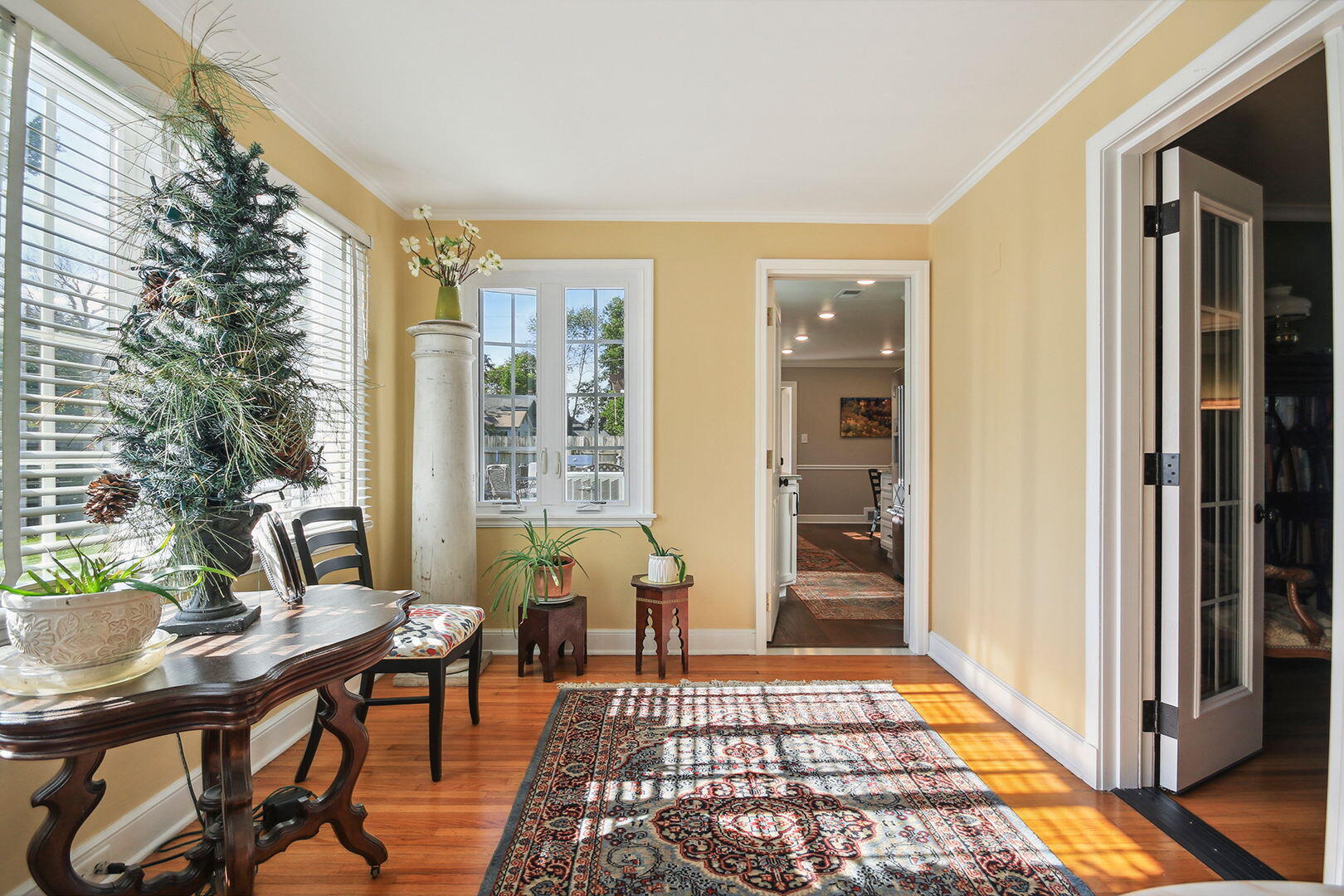 1 Park Cir Property Photo 18
