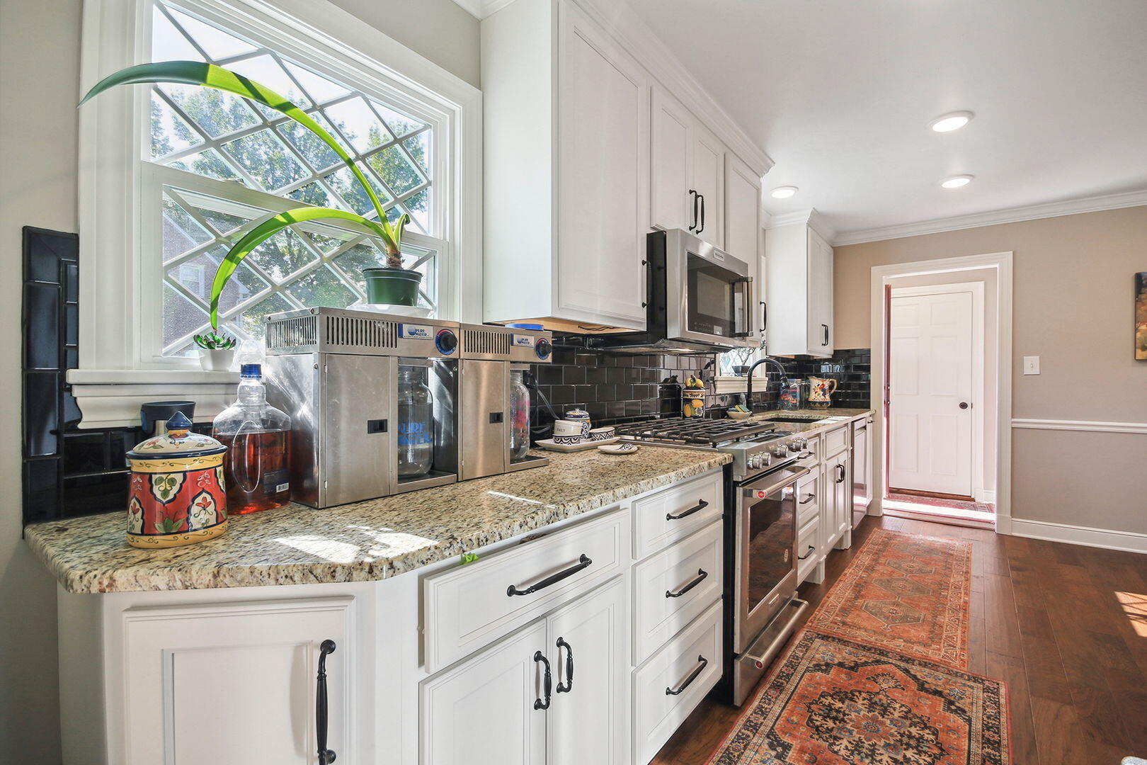 1 Park Cir Property Photo 20