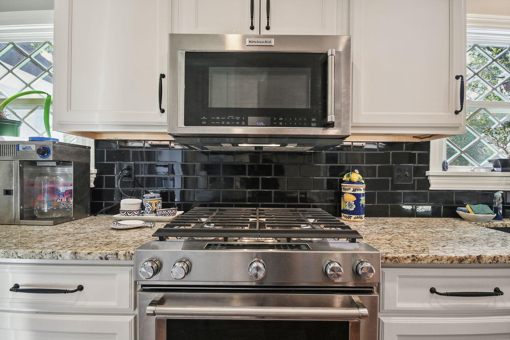 1 Park Cir Property Photo 21