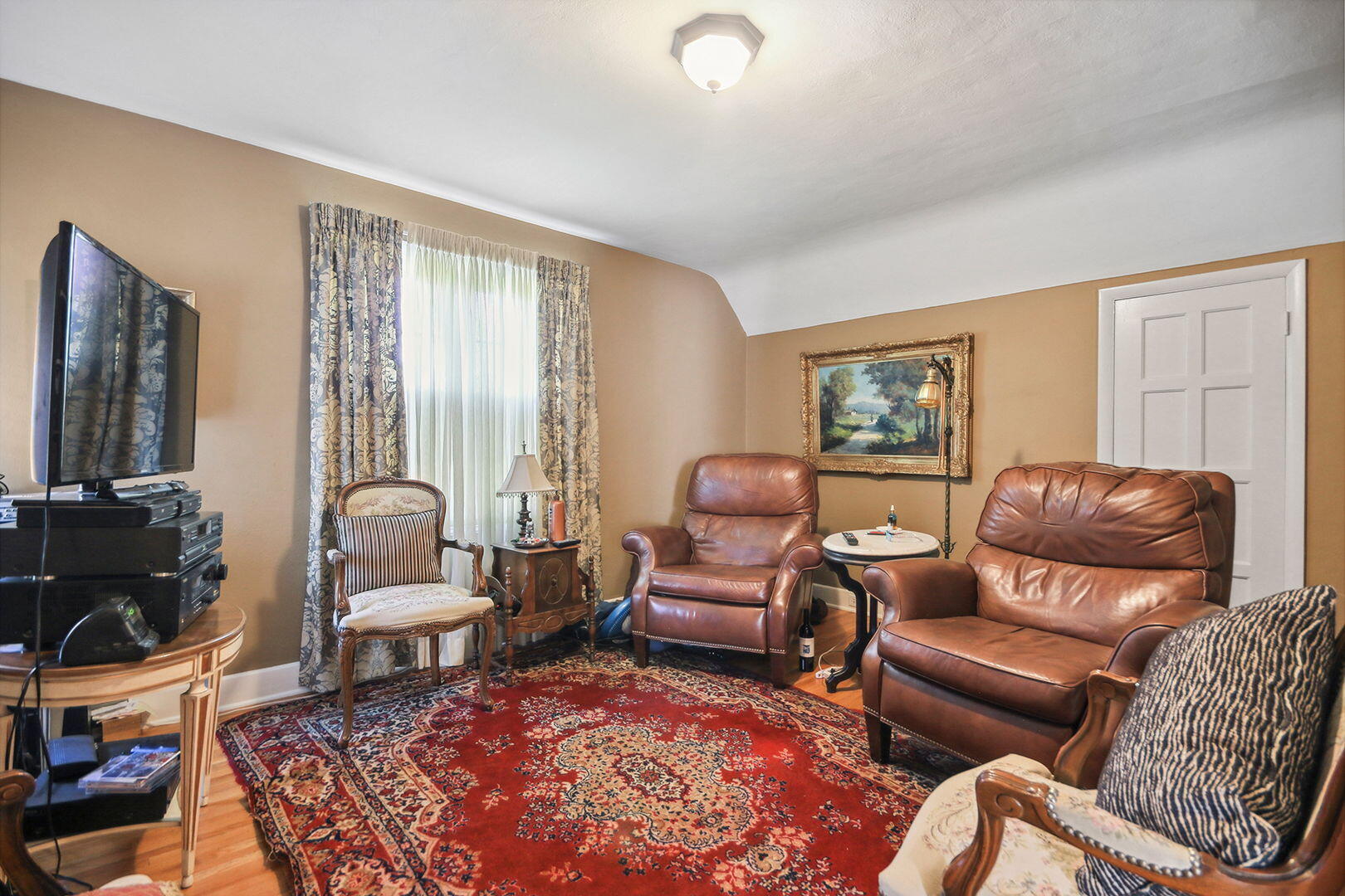 1 Park Cir Property Photo 46