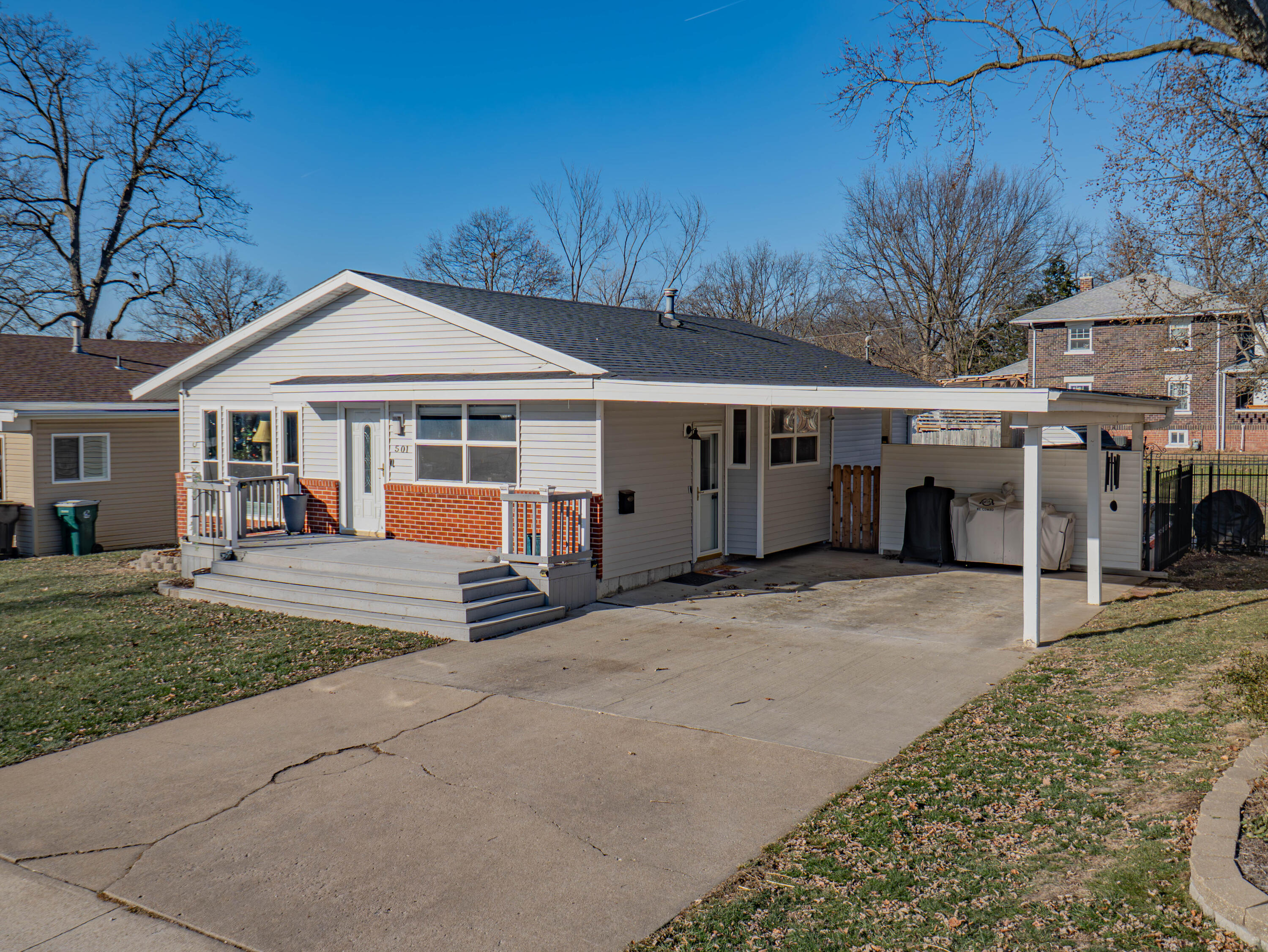 501 W Longview St Property Photo 45