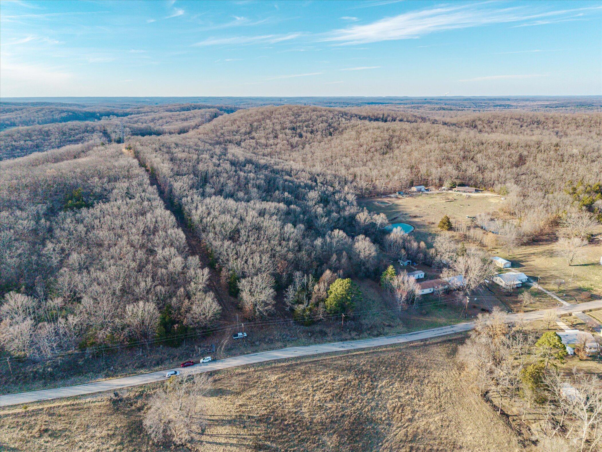 2478 Fowler Rd Property Photo 11