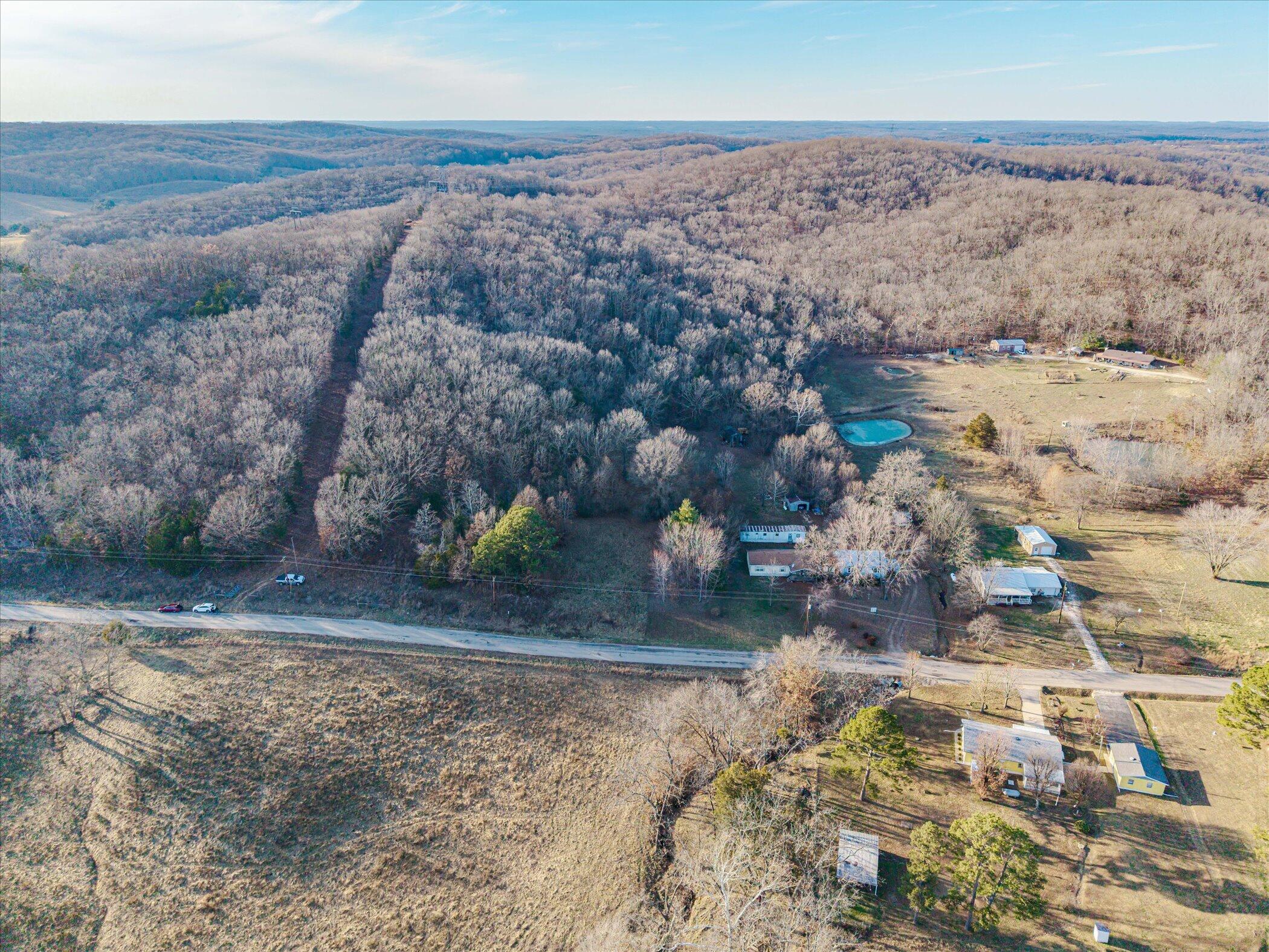 2478 Fowler Rd Property Photo 12