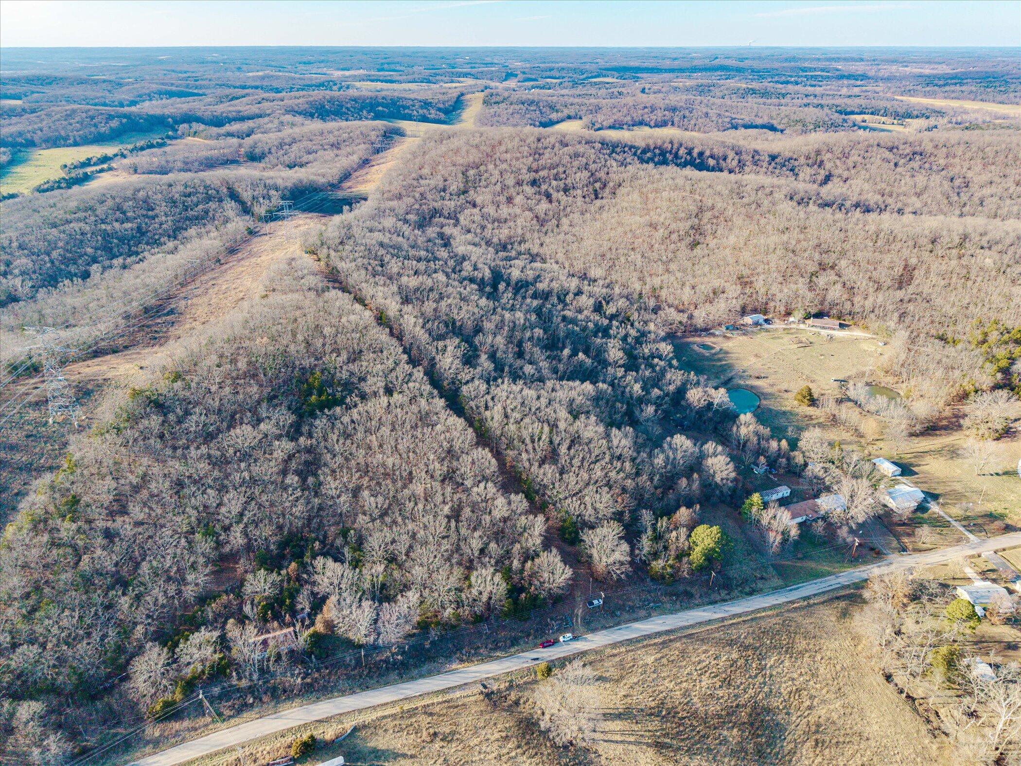 2478 Fowler Rd Property Photo 16
