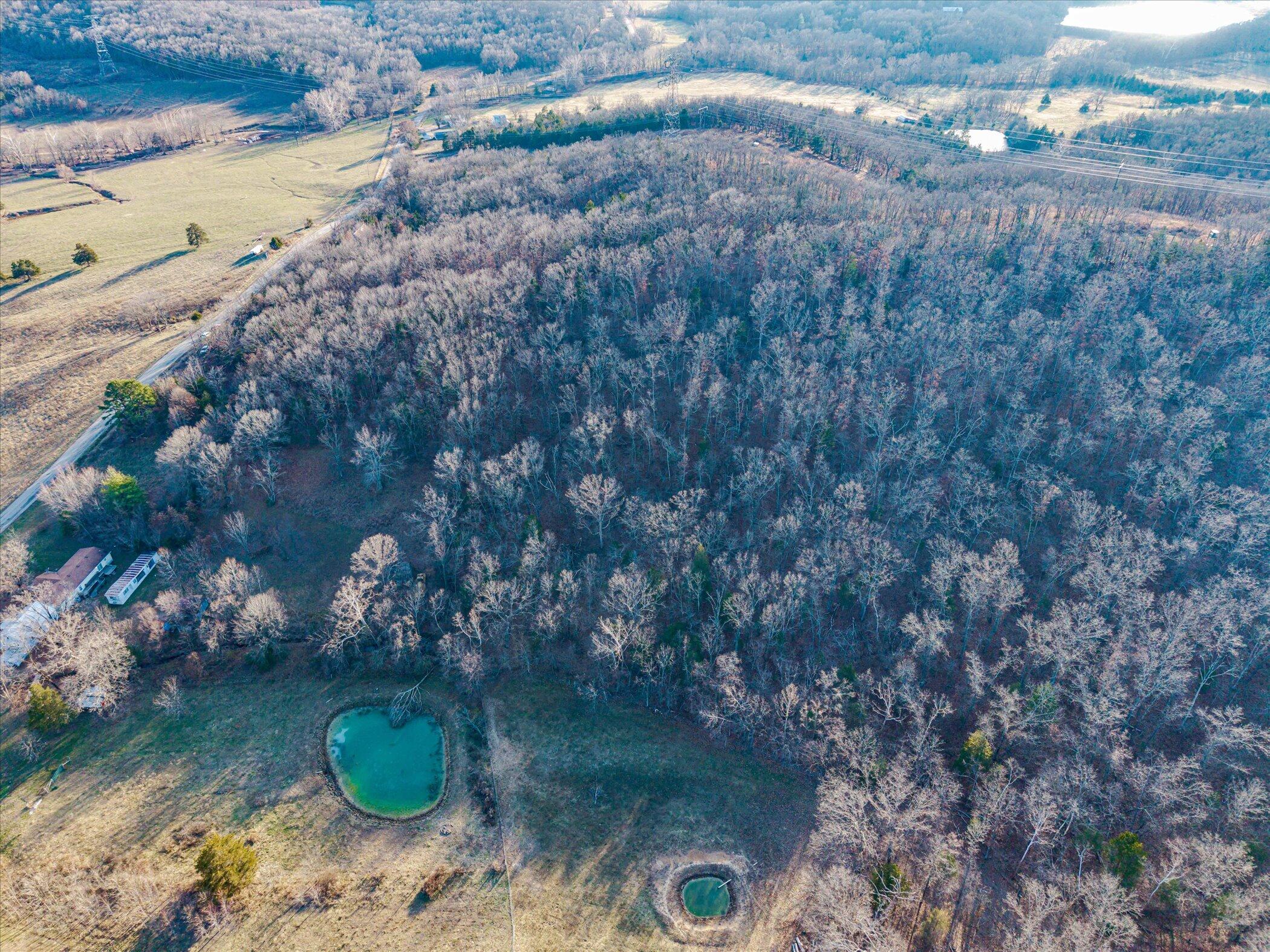 2478 Fowler Rd Property Photo 21