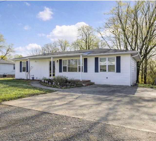 3406 Westwind Dr Property Photo 1
