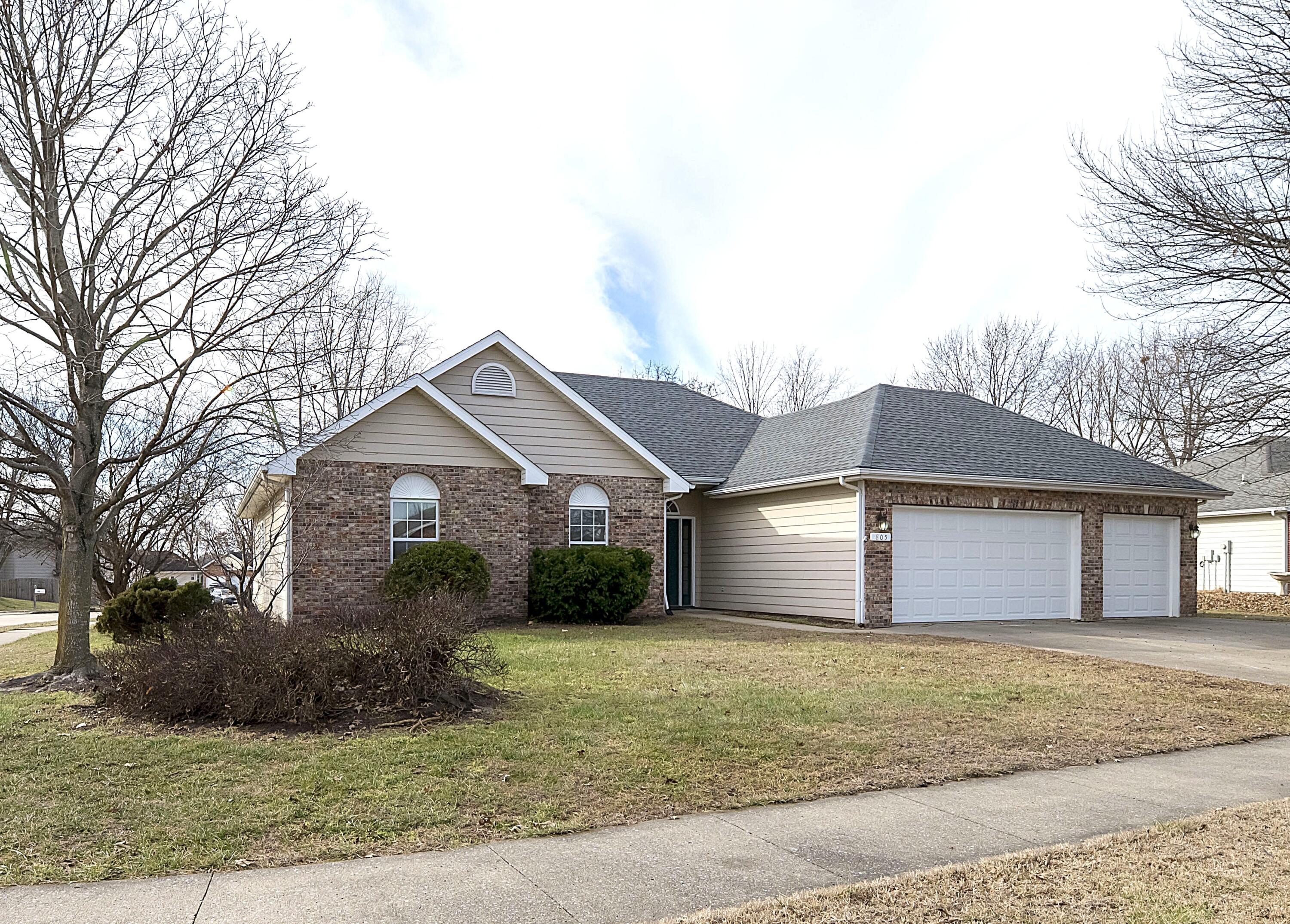 805 Somerset Dr Property Photo 1